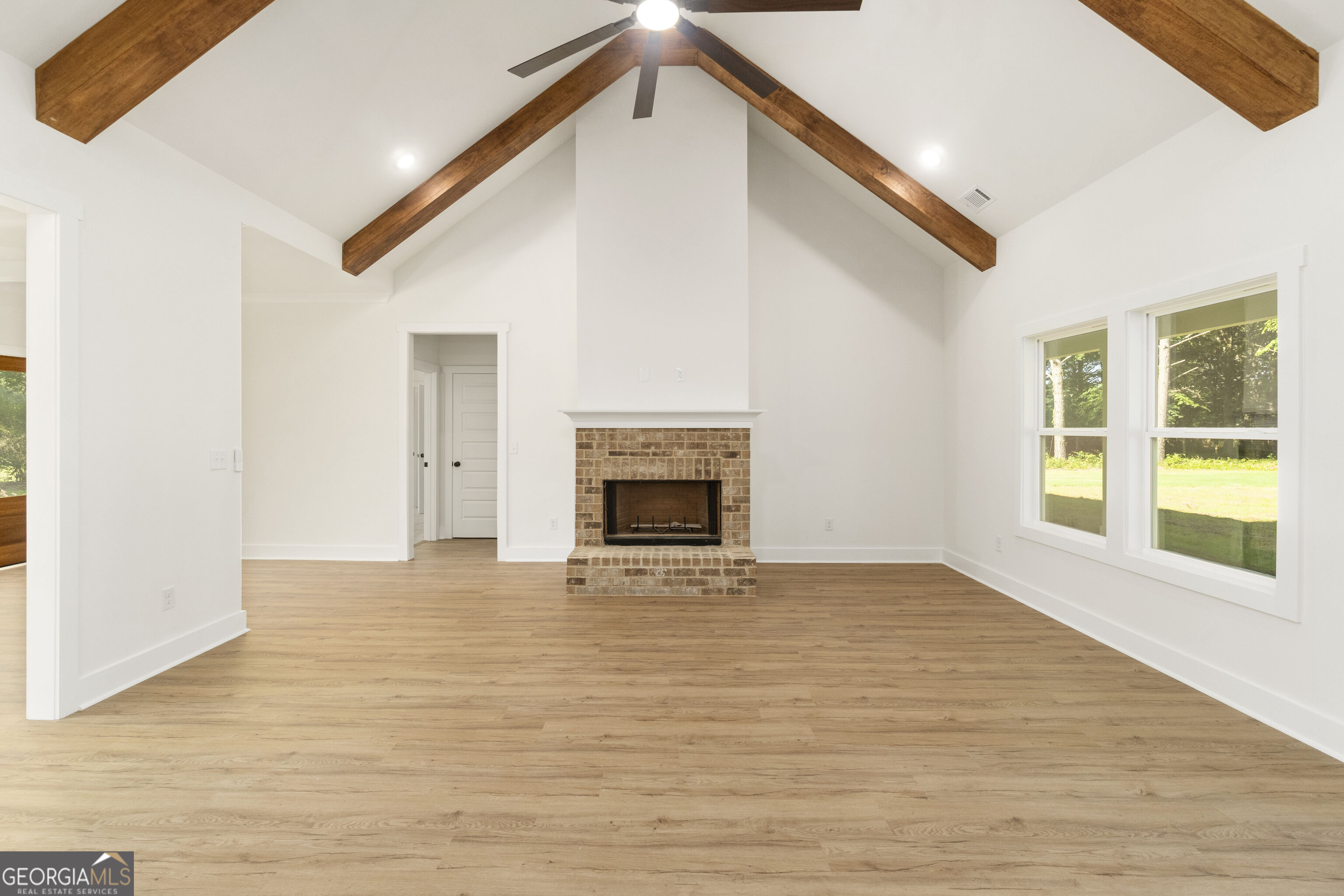 1271 Simmons Road Property Photo 4