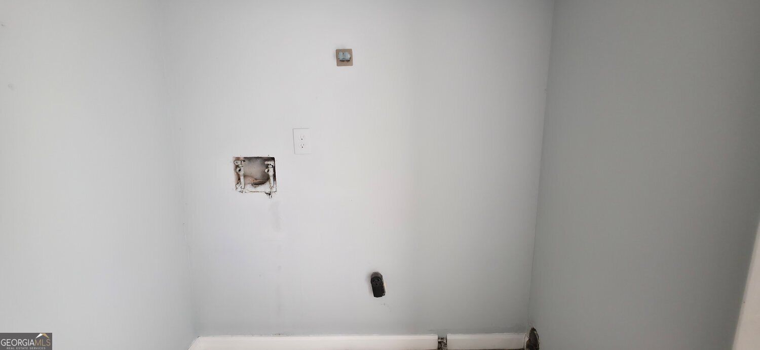 1104 Booth Court Sw Property Photo 6