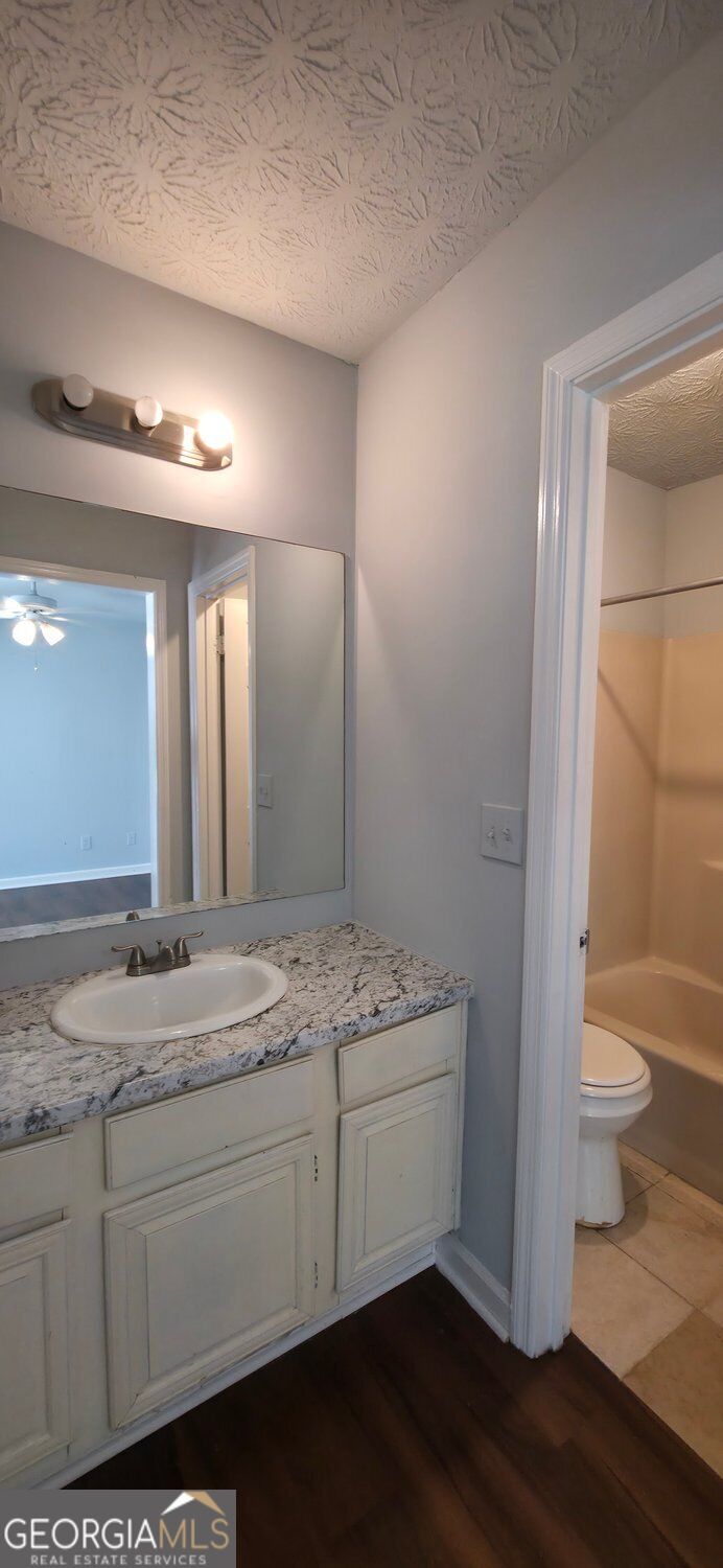 1104 Booth Court Sw Property Photo 12