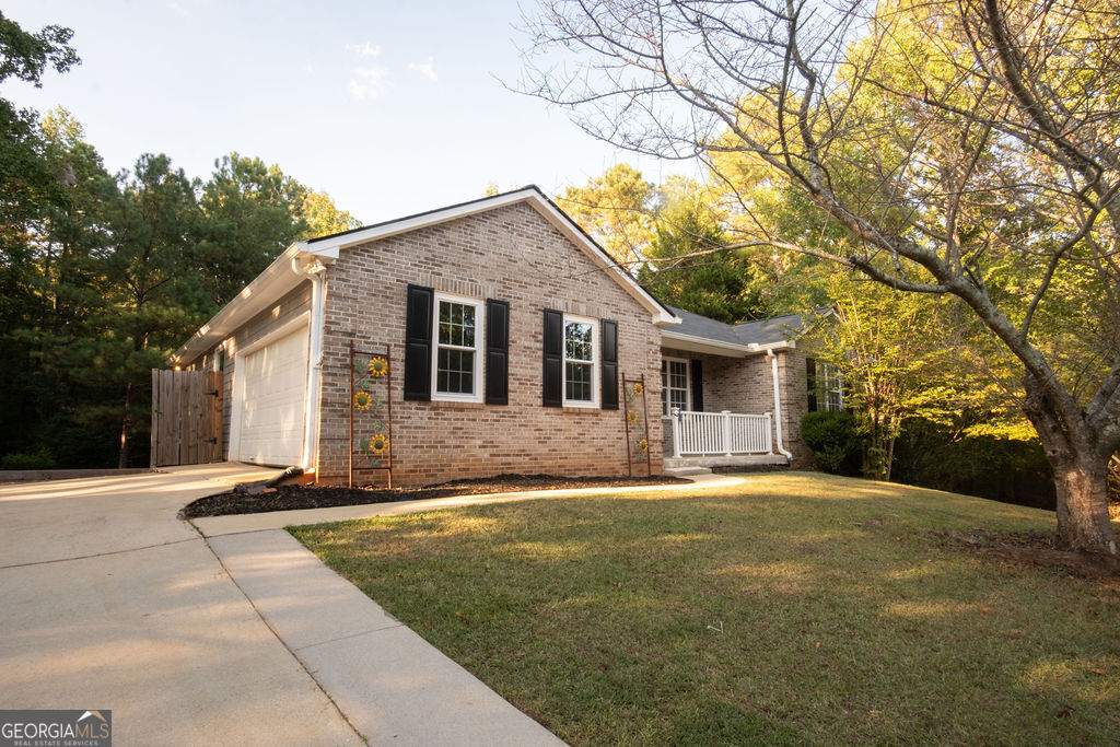 291 Brickleberry Ridge Property Photo 3