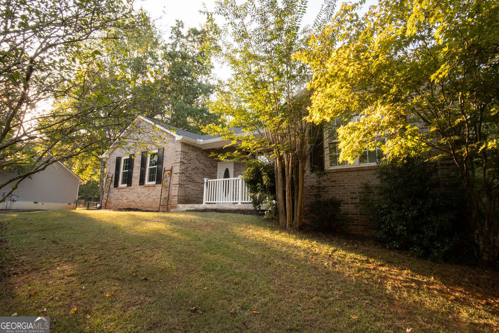 291 Brickleberry Ridge Property Photo 4