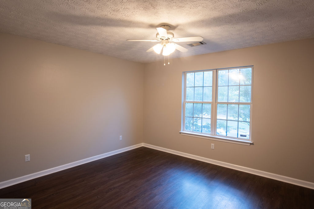291 Brickleberry Ridge Property Photo 16