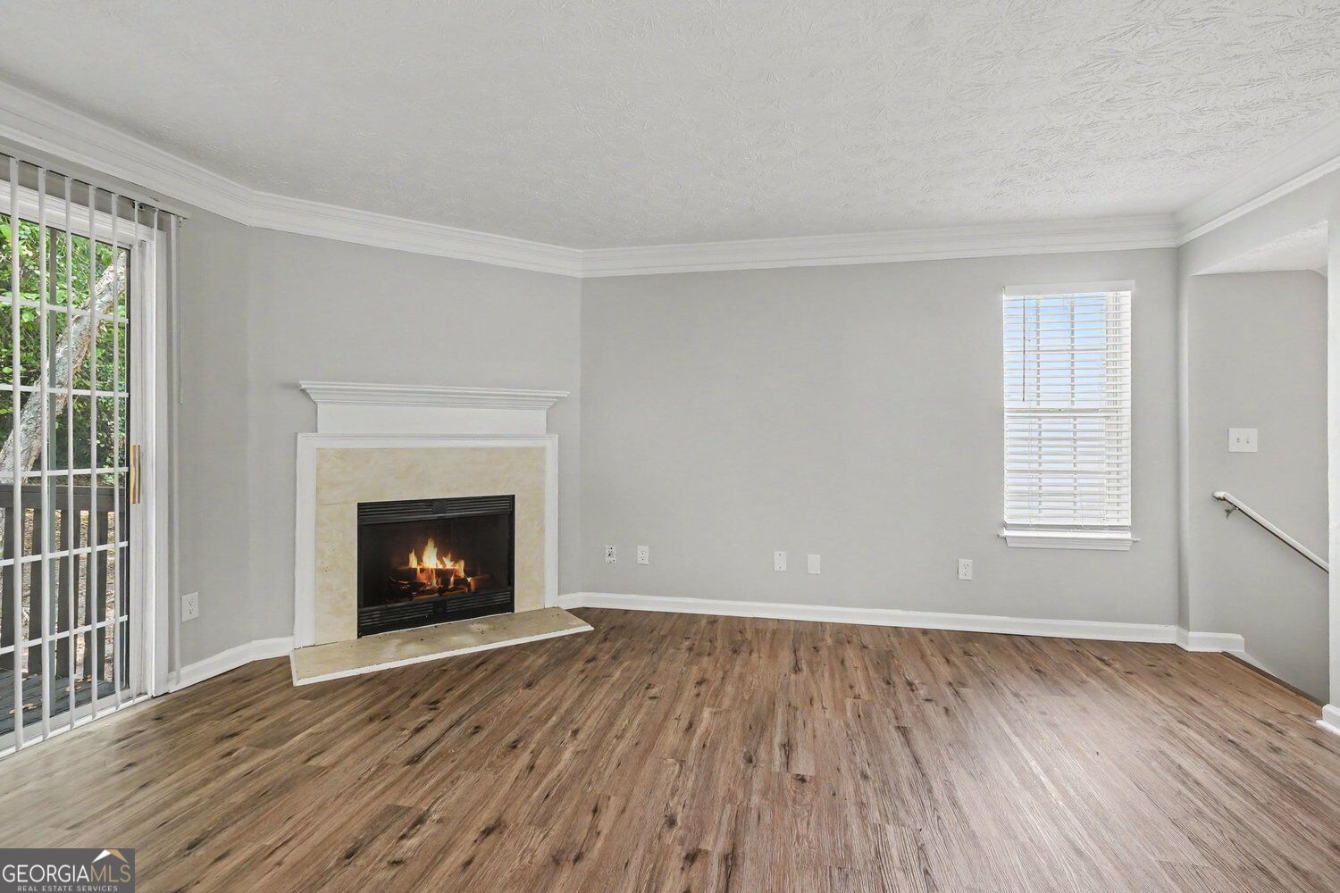 6501 Charter Way Property Photo 6
