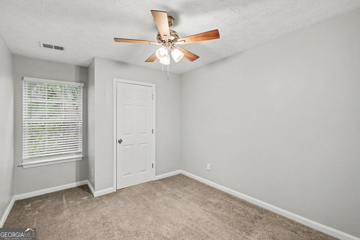 6501 Charter Way Property Photo 13