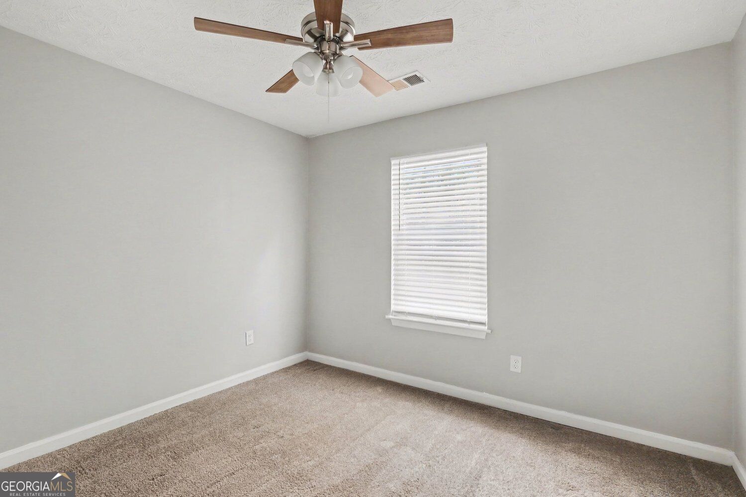 6501 Charter Way Property Photo 15