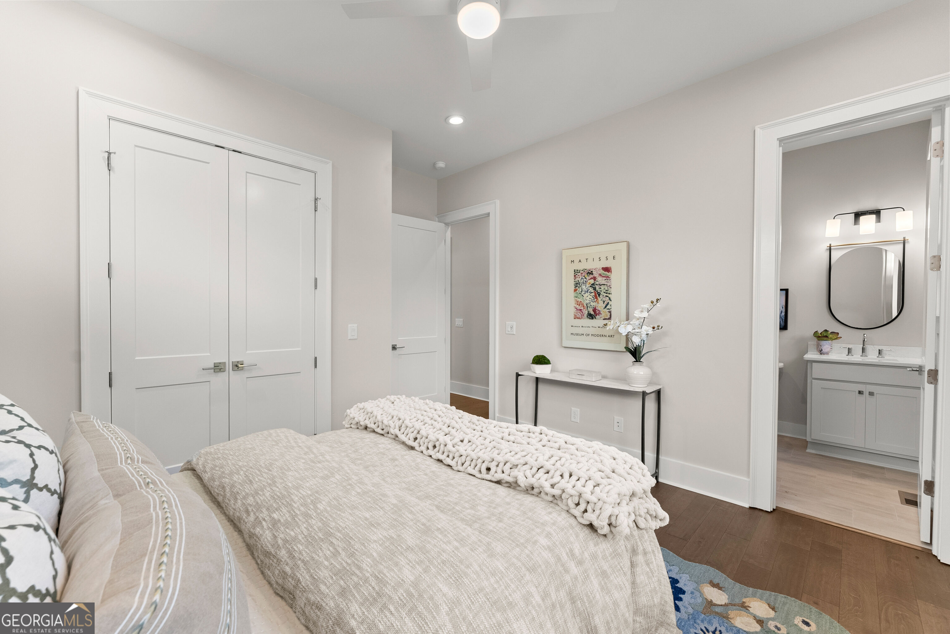 1049 Riverside Drive Property Photo 23