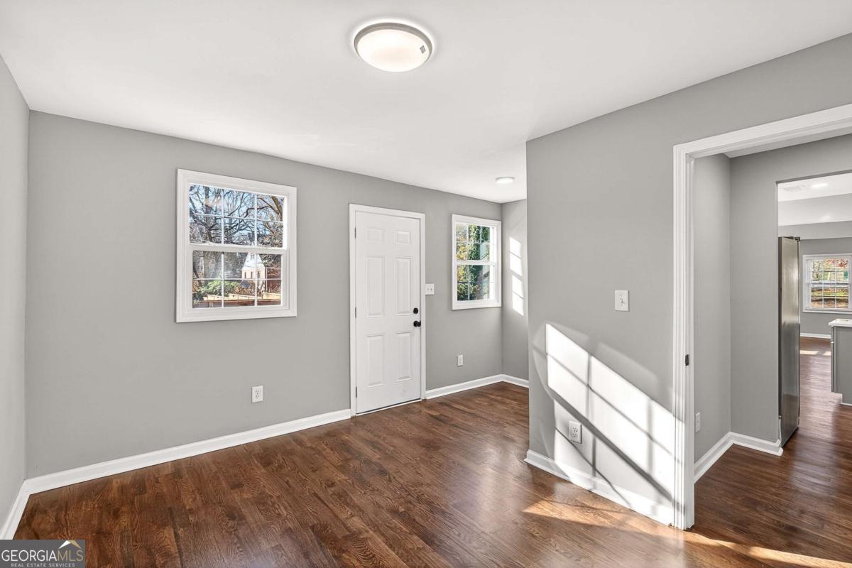 488 Mcwilliams Avenue Se Property Photo 17