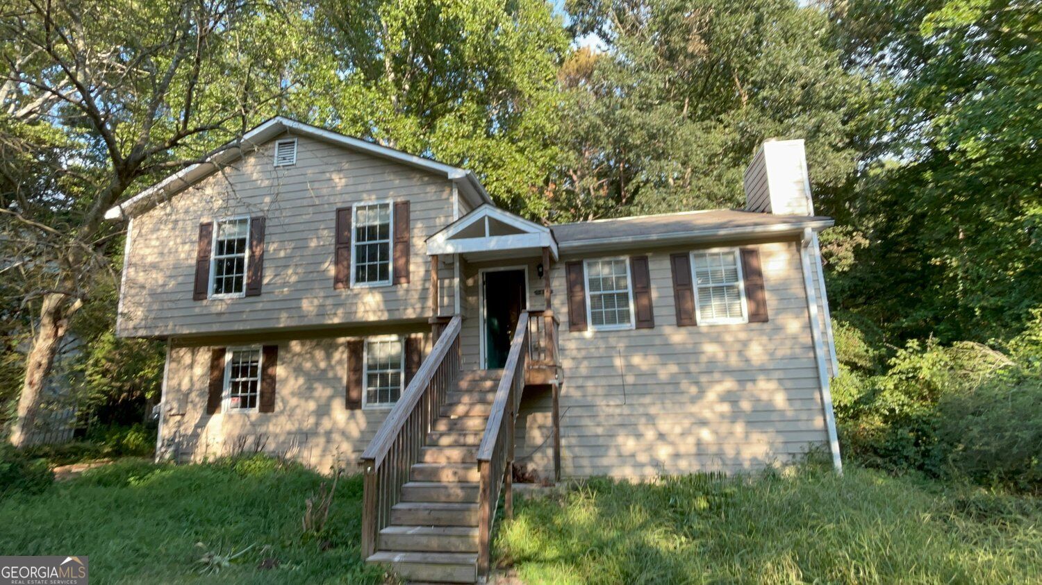 3221 Summer Wood Circle Property Photo 1