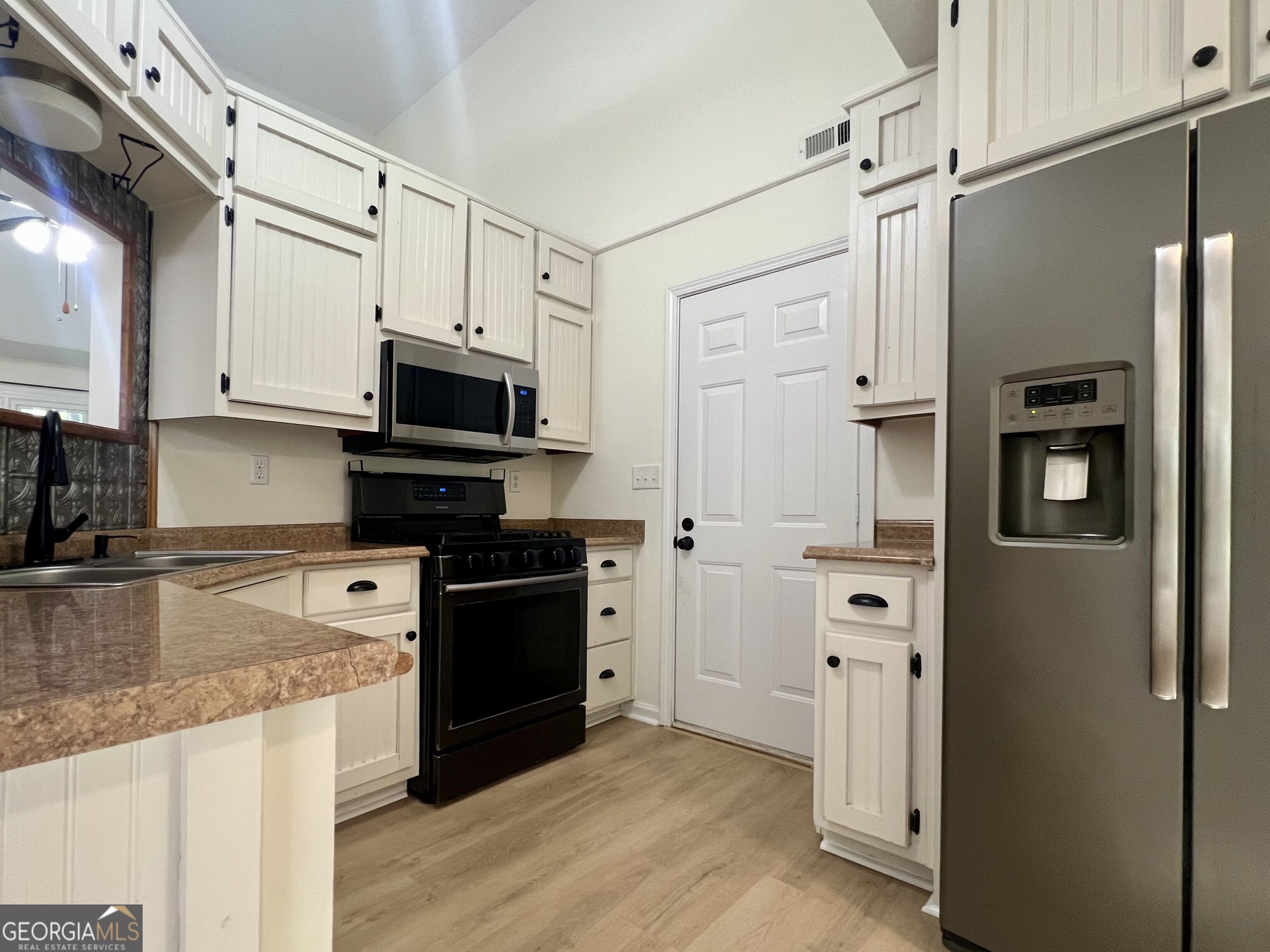 37 Jeb Stuart Drive Property Photo 16