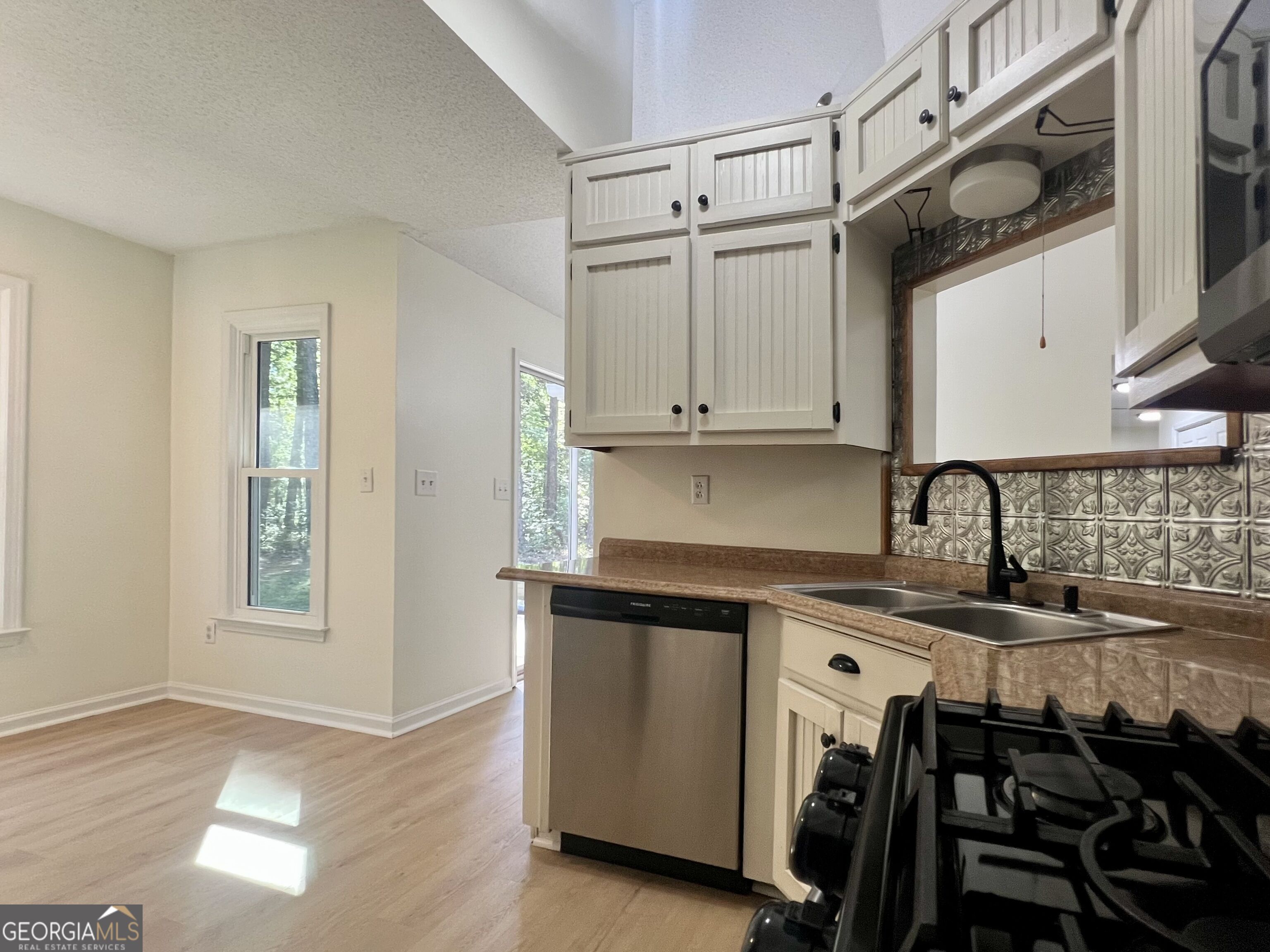 37 Jeb Stuart Drive Property Photo 18