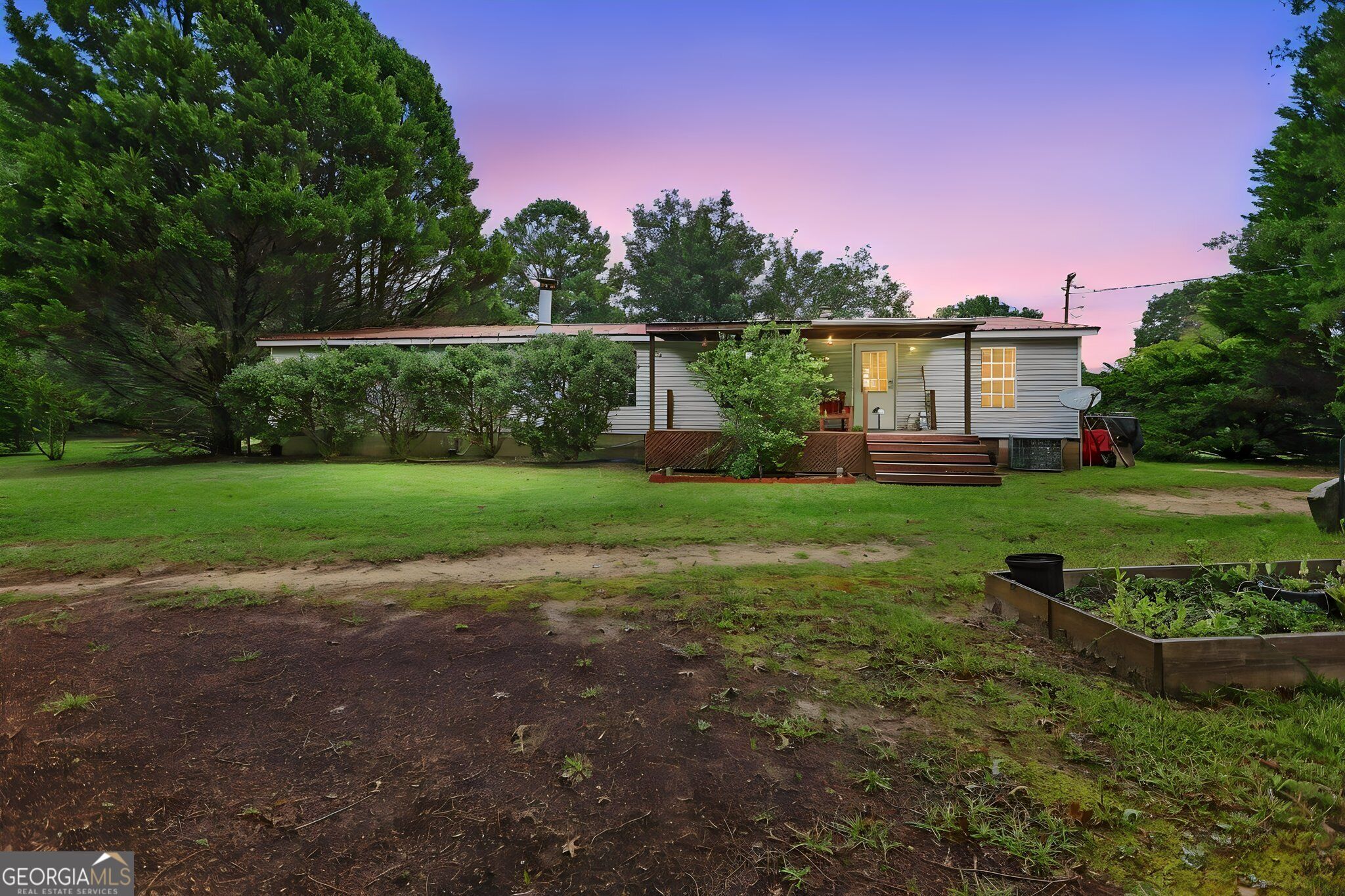 255 Plum Drive Property Photo 2