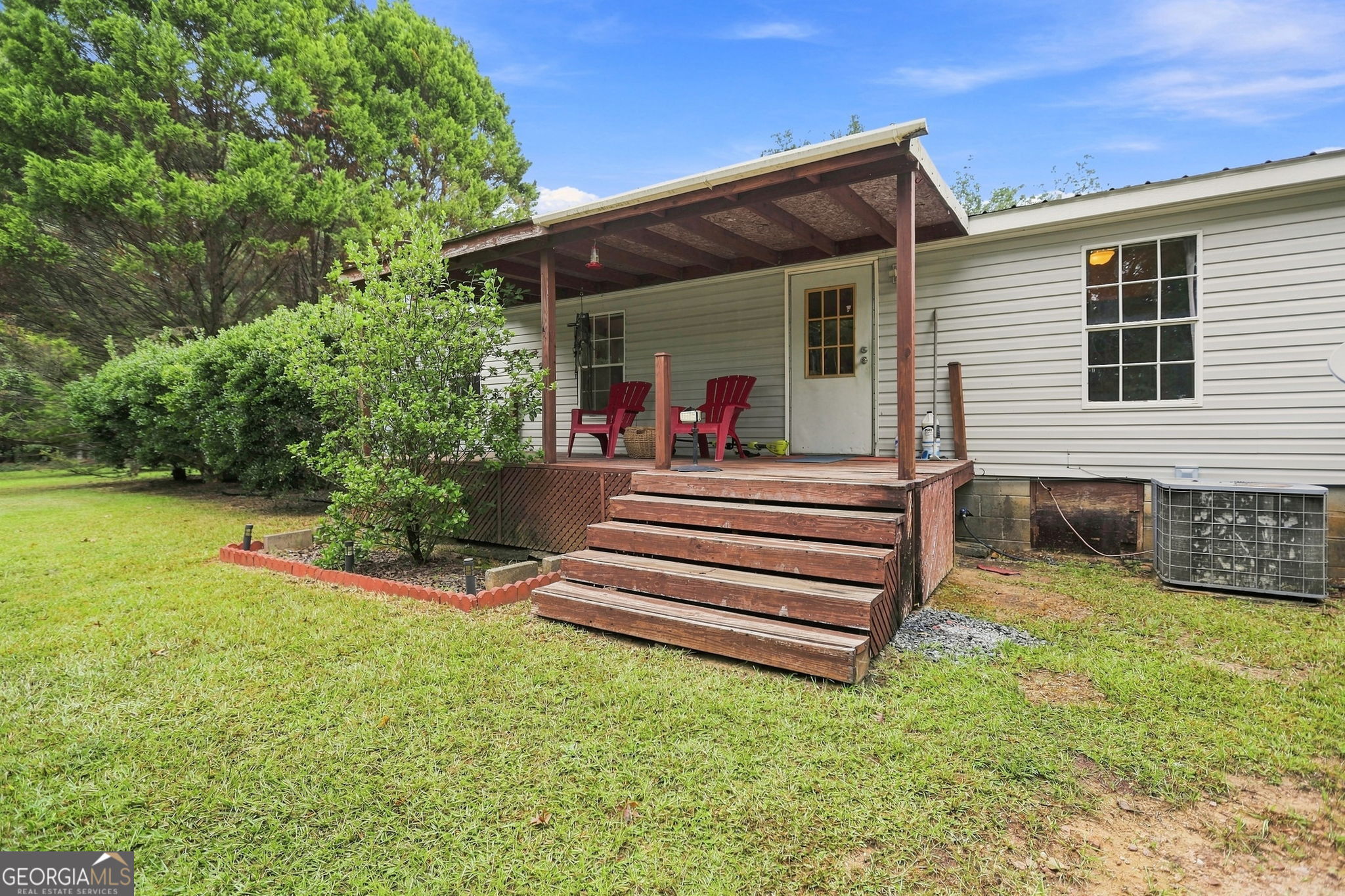 255 Plum Drive Property Photo 4