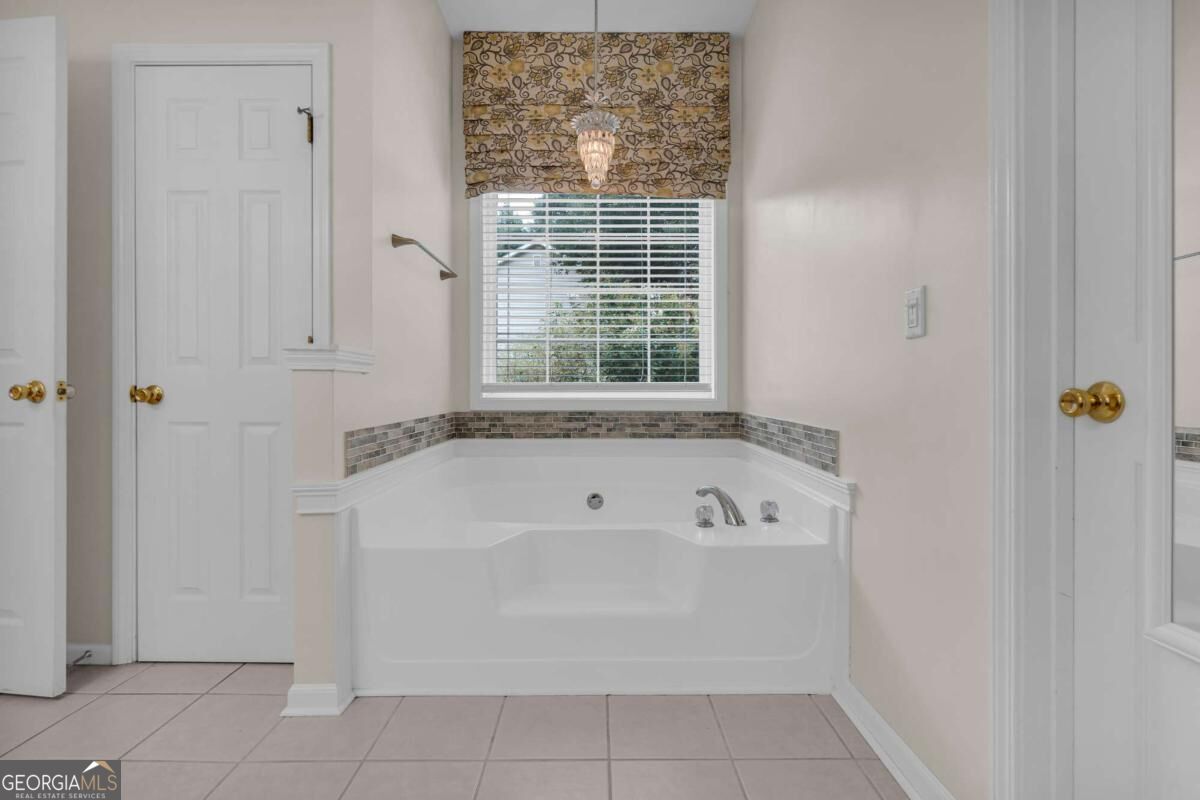 1256 Overland Park Drive Property Photo 13