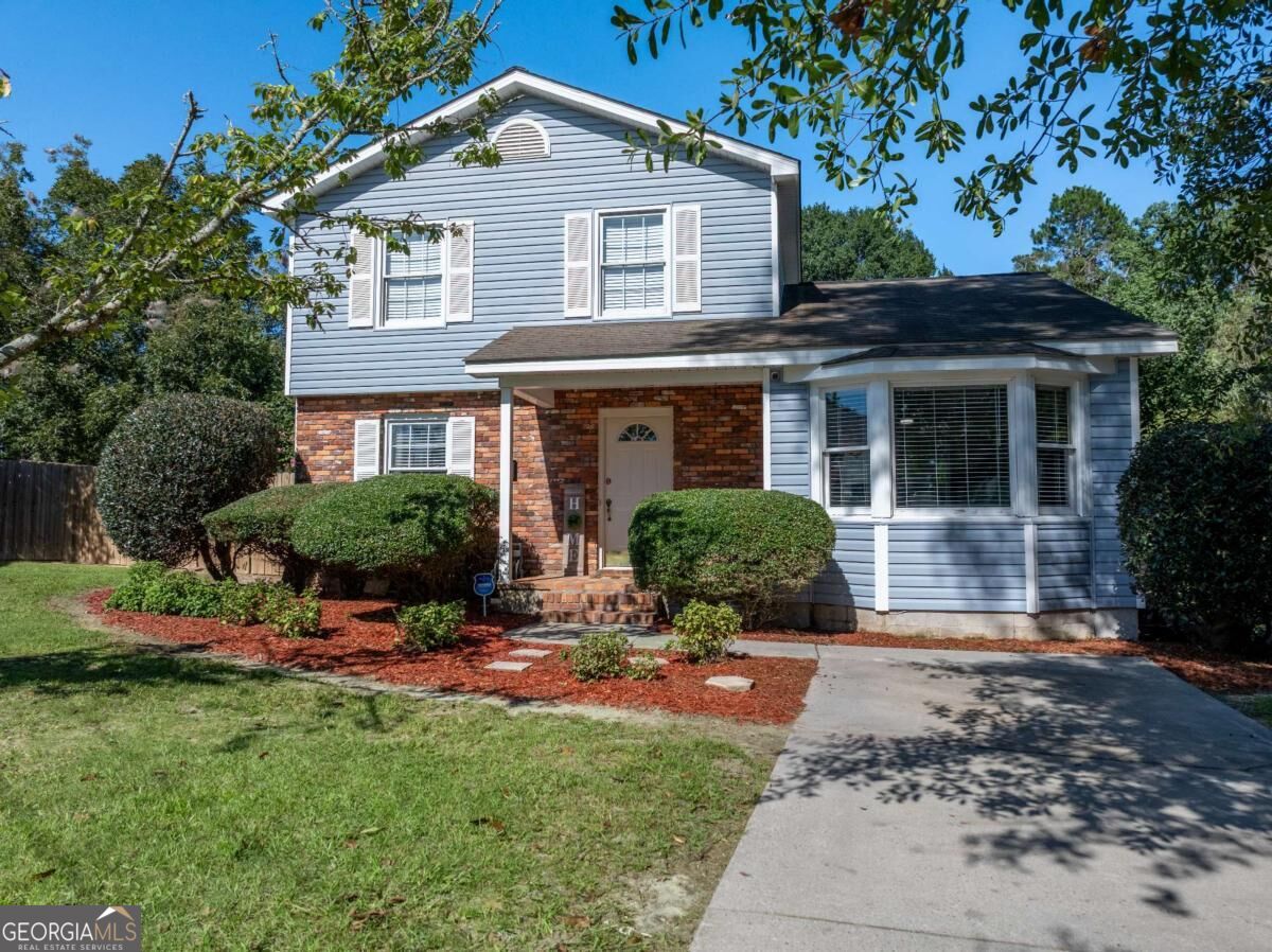 105 Clyde Circle Property Photo 2