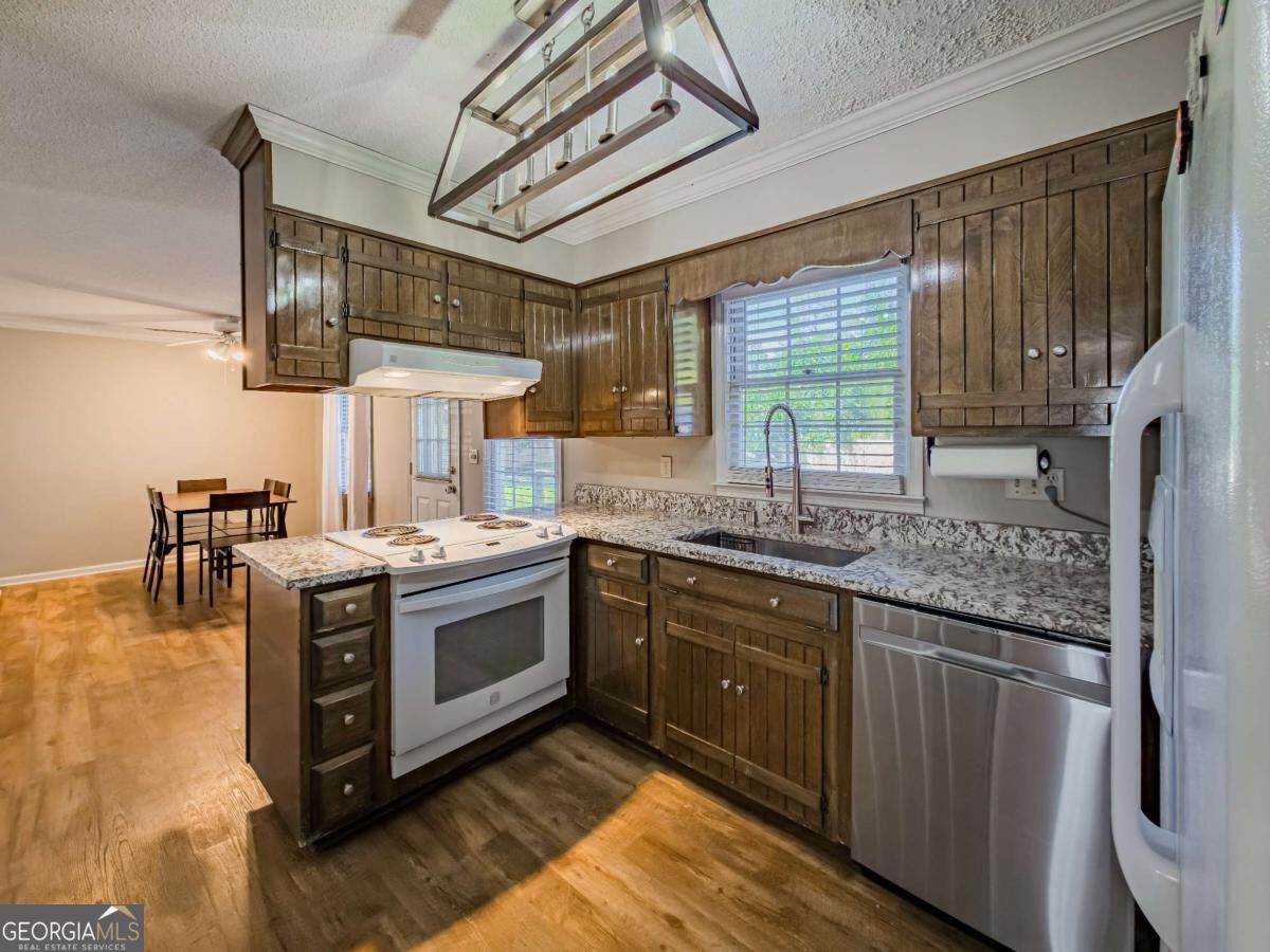 105 Clyde Circle Property Photo 13