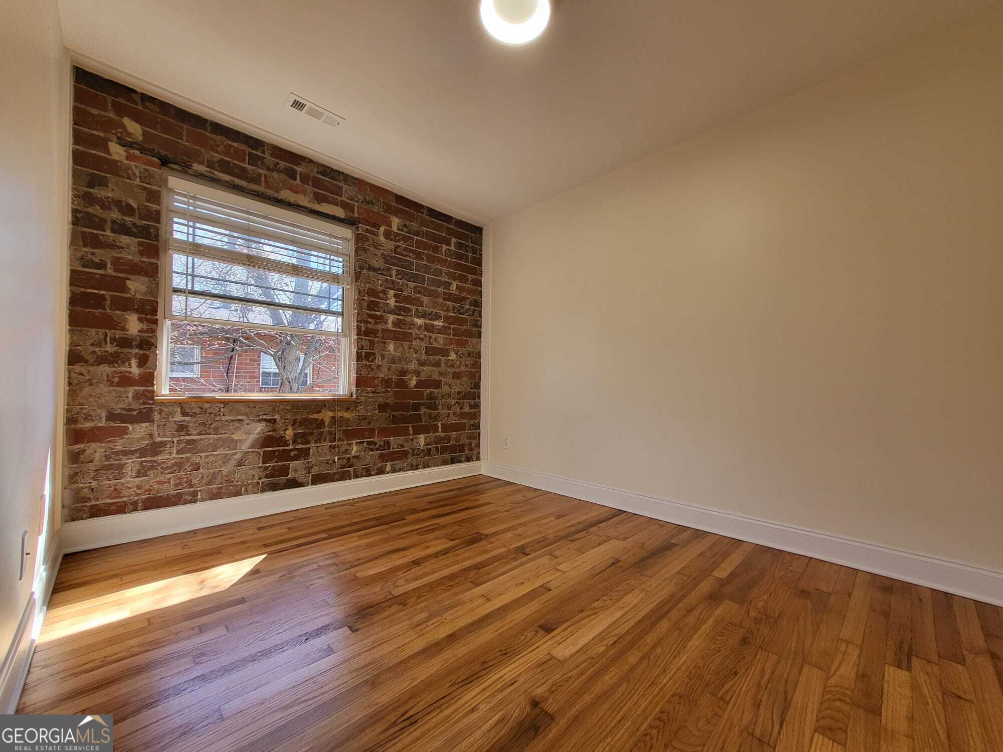 40 Daniel Street # 7 Property Photo 9