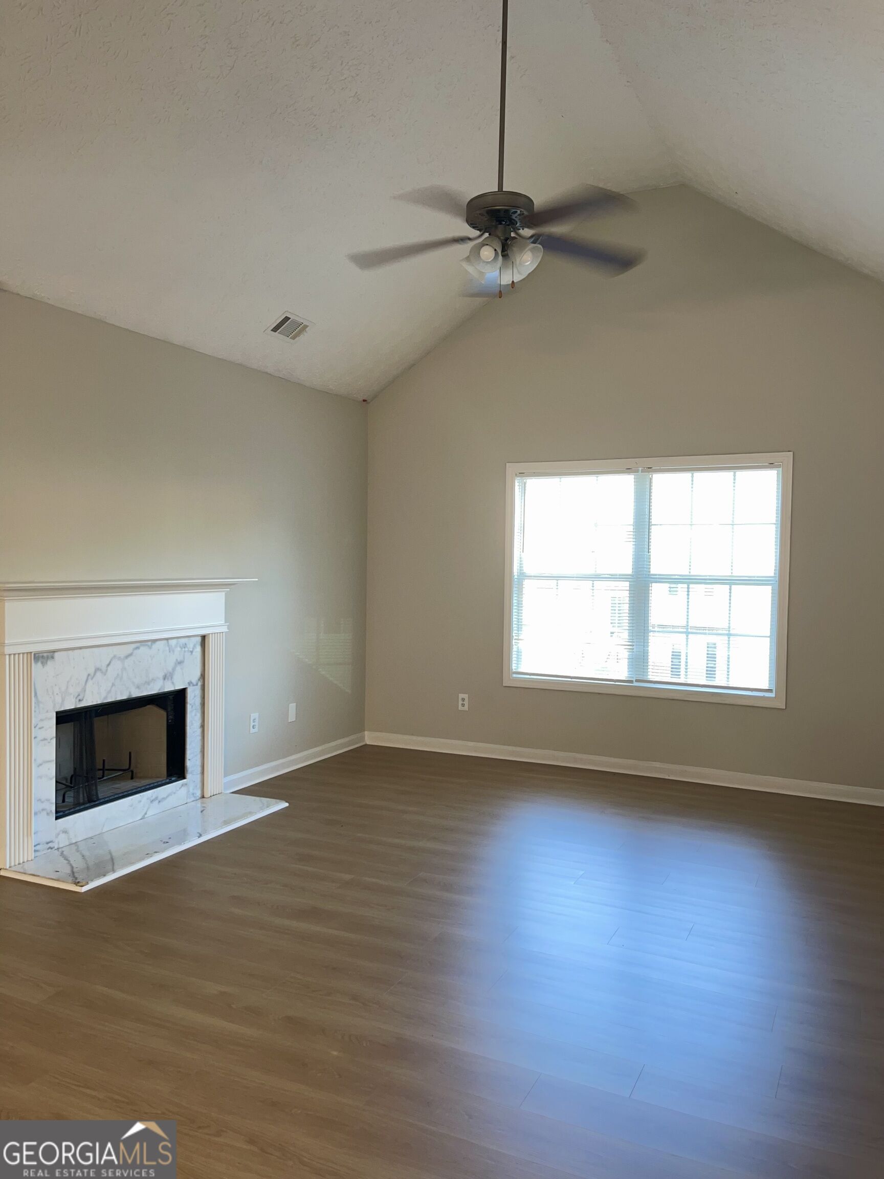 8262 Parkwood Place Property Photo 2