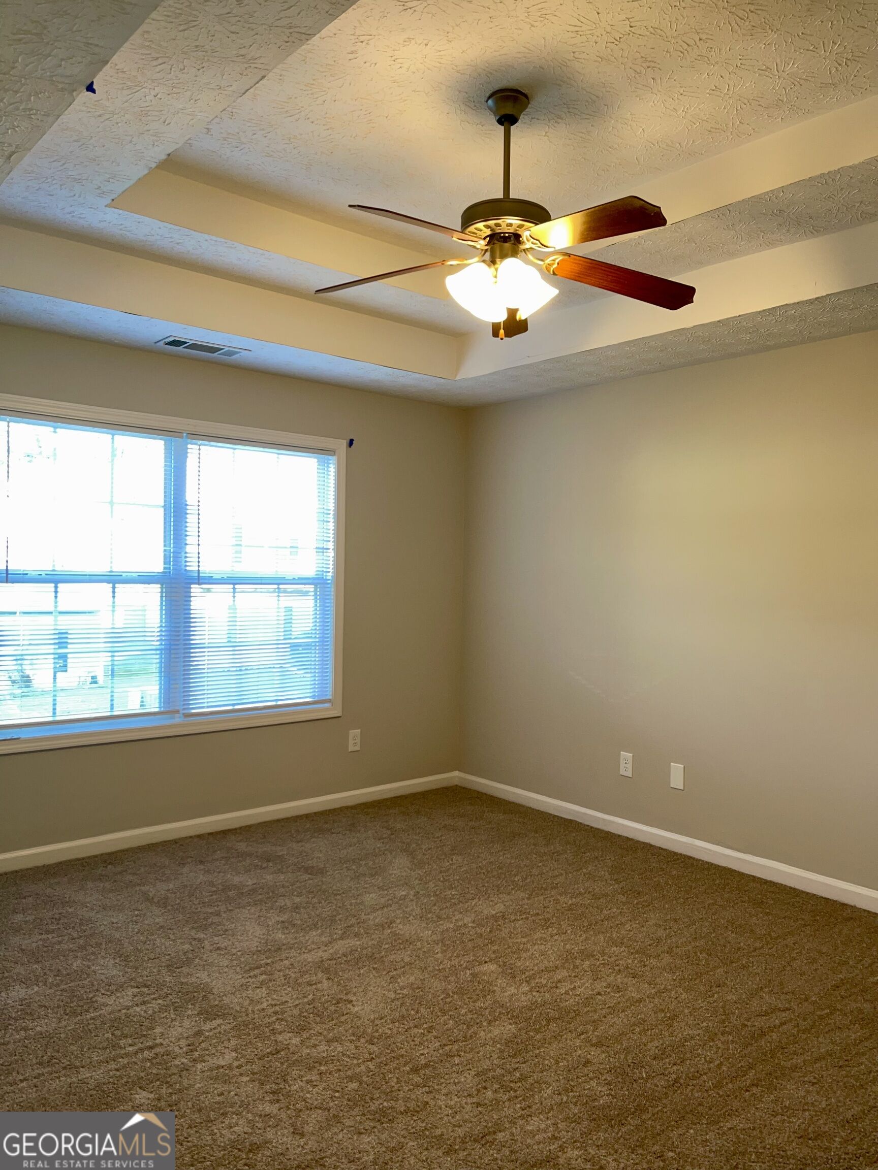 8262 Parkwood Place Property Photo 5