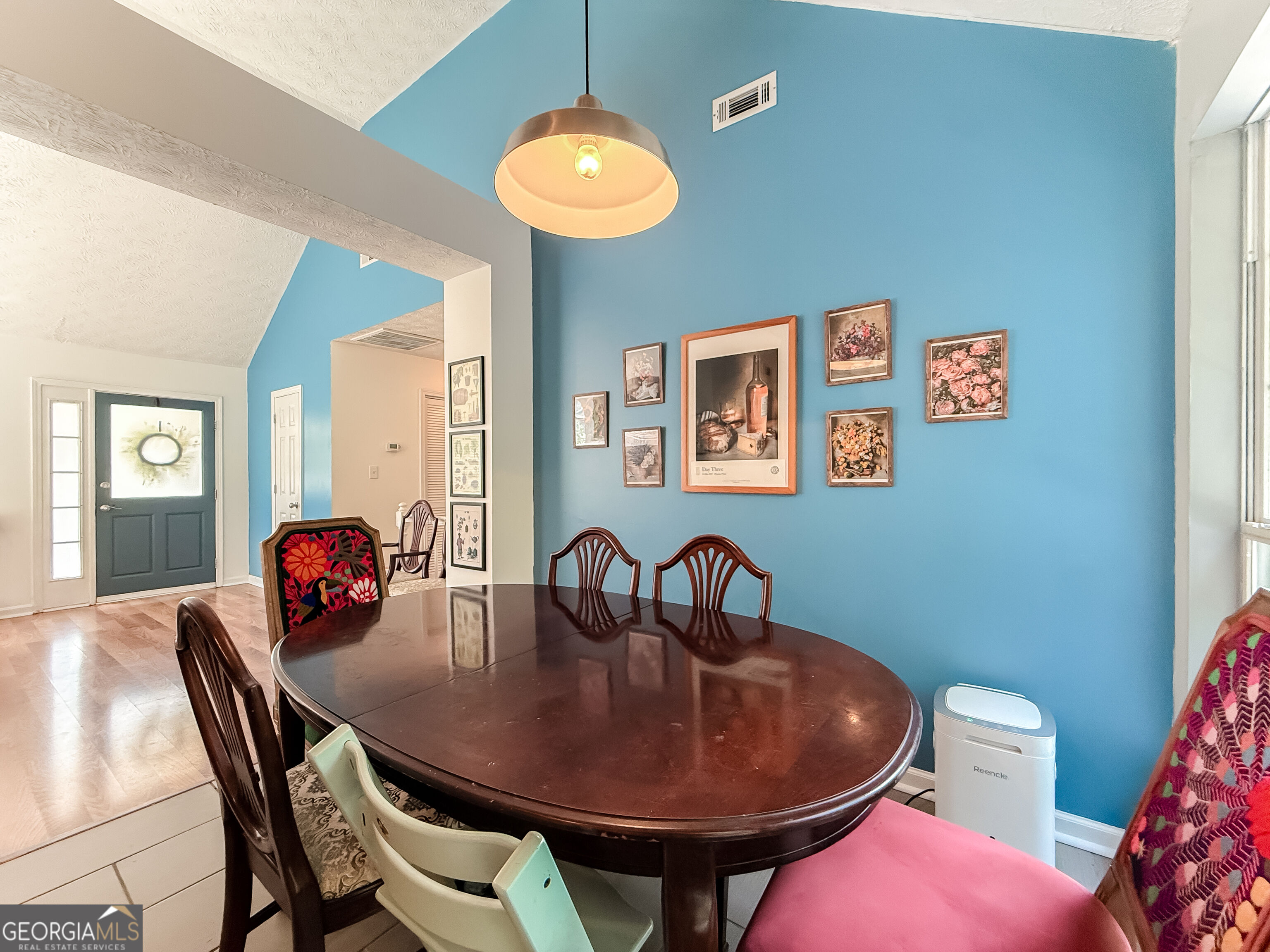 97 Spring Circle Property Photo 12