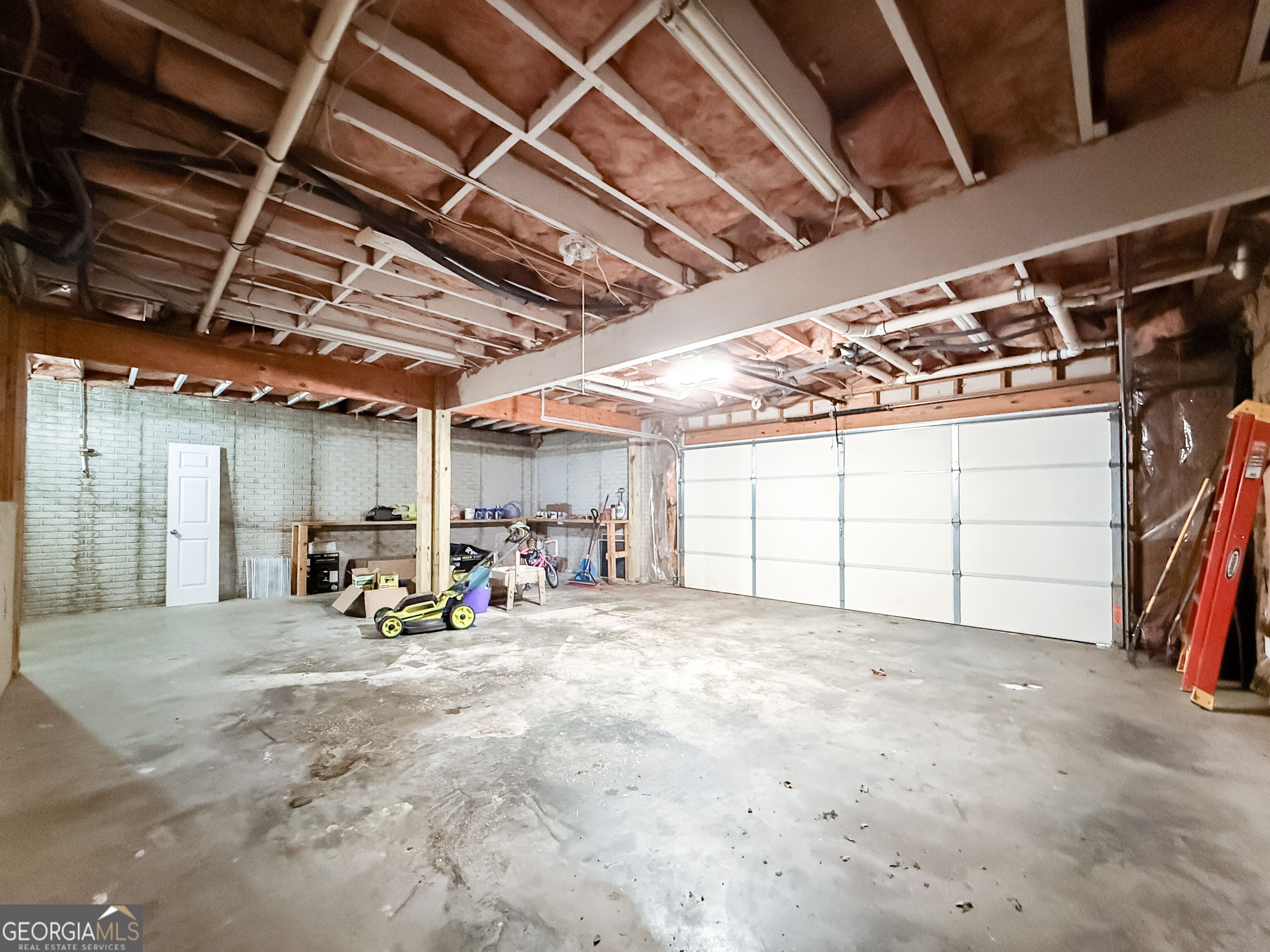 97 Spring Circle Property Photo 31