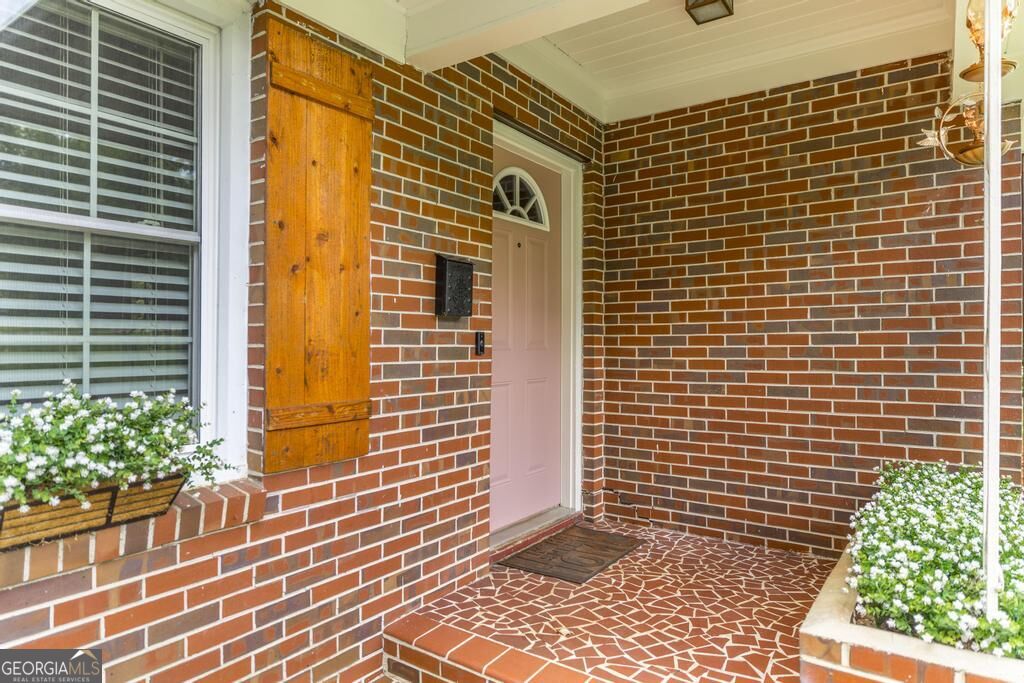 460 Sunset Circle Property Photo 3