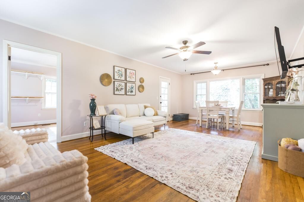 460 Sunset Circle Property Photo 4