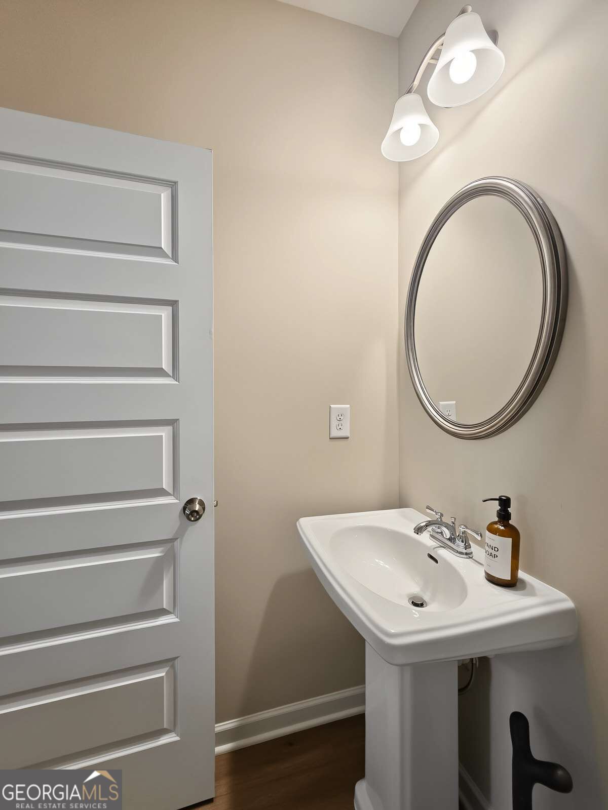 918 Brittfield Way Property Photo 14