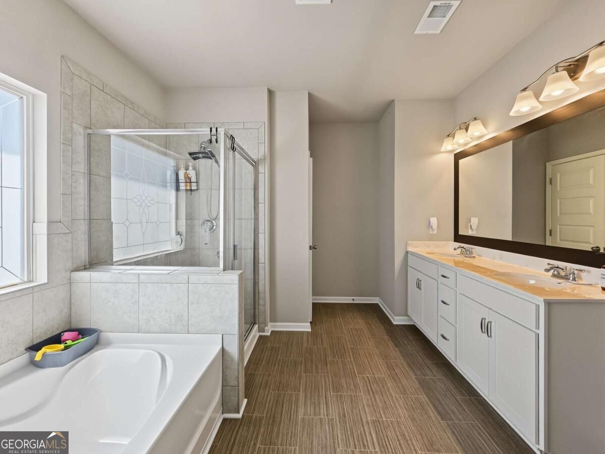 918 Brittfield Way Property Photo 19