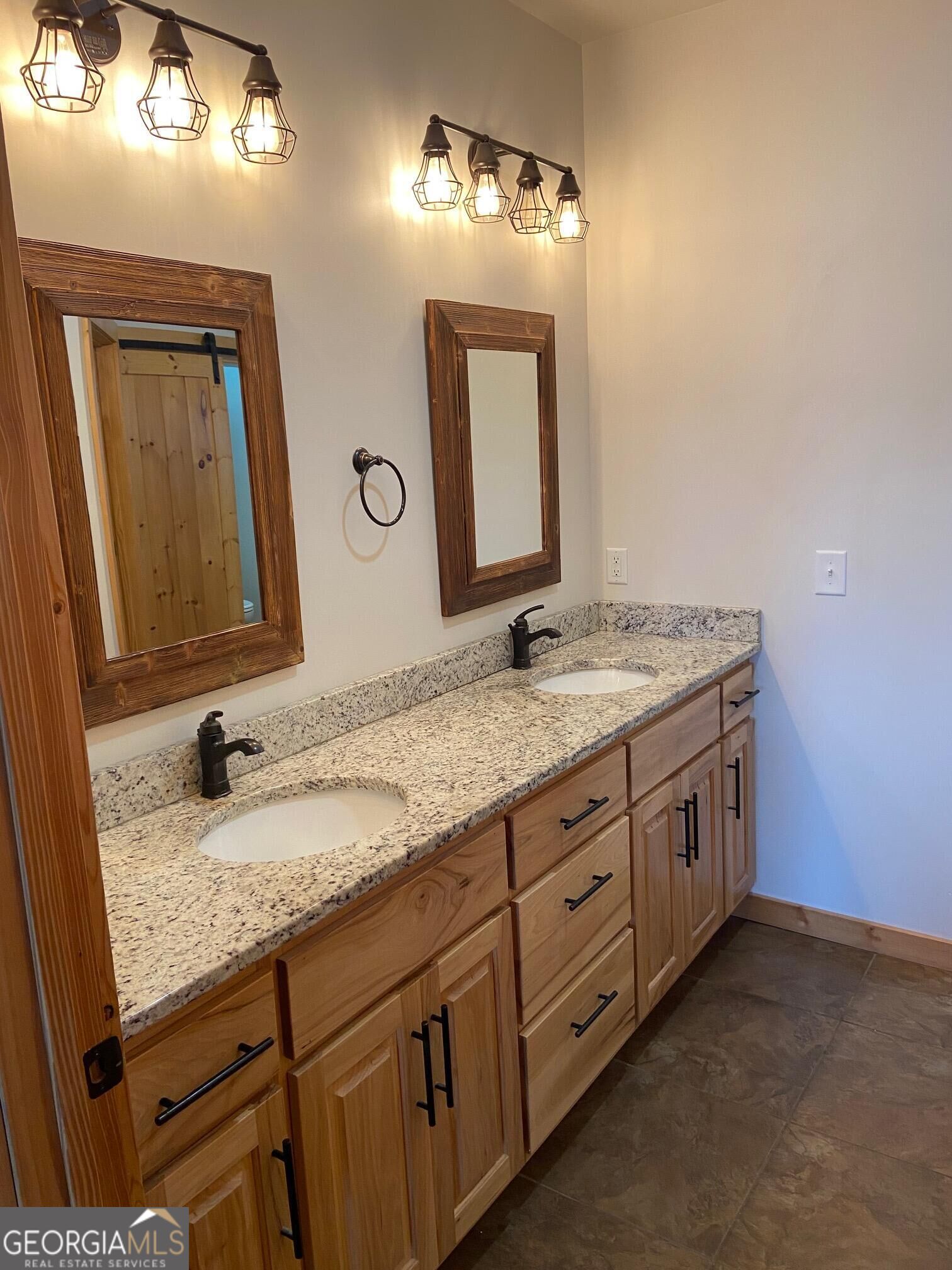 277 Sunset Trail Property Photo 23