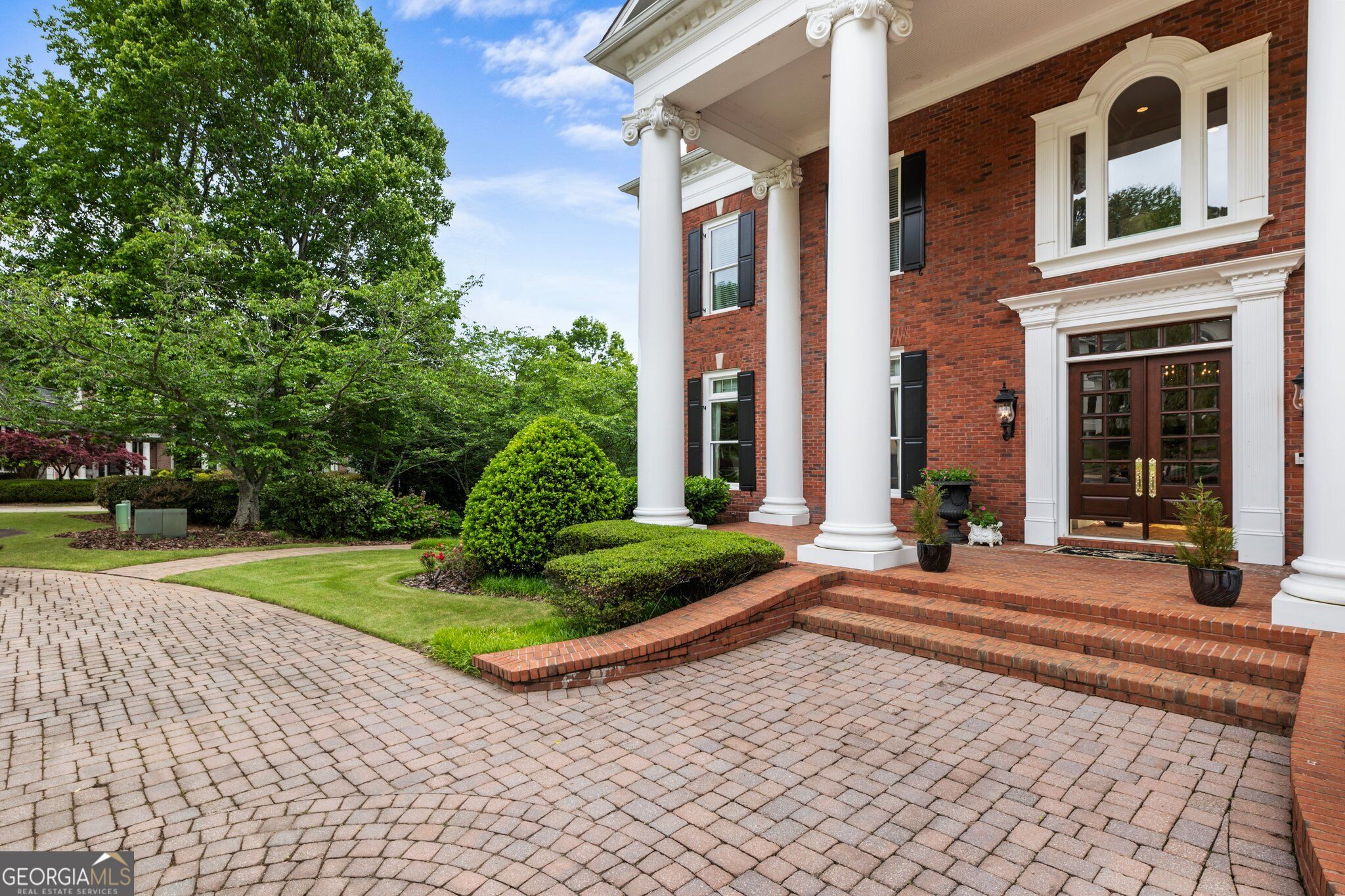 1075 Carnoustie Lane Property Photo 9