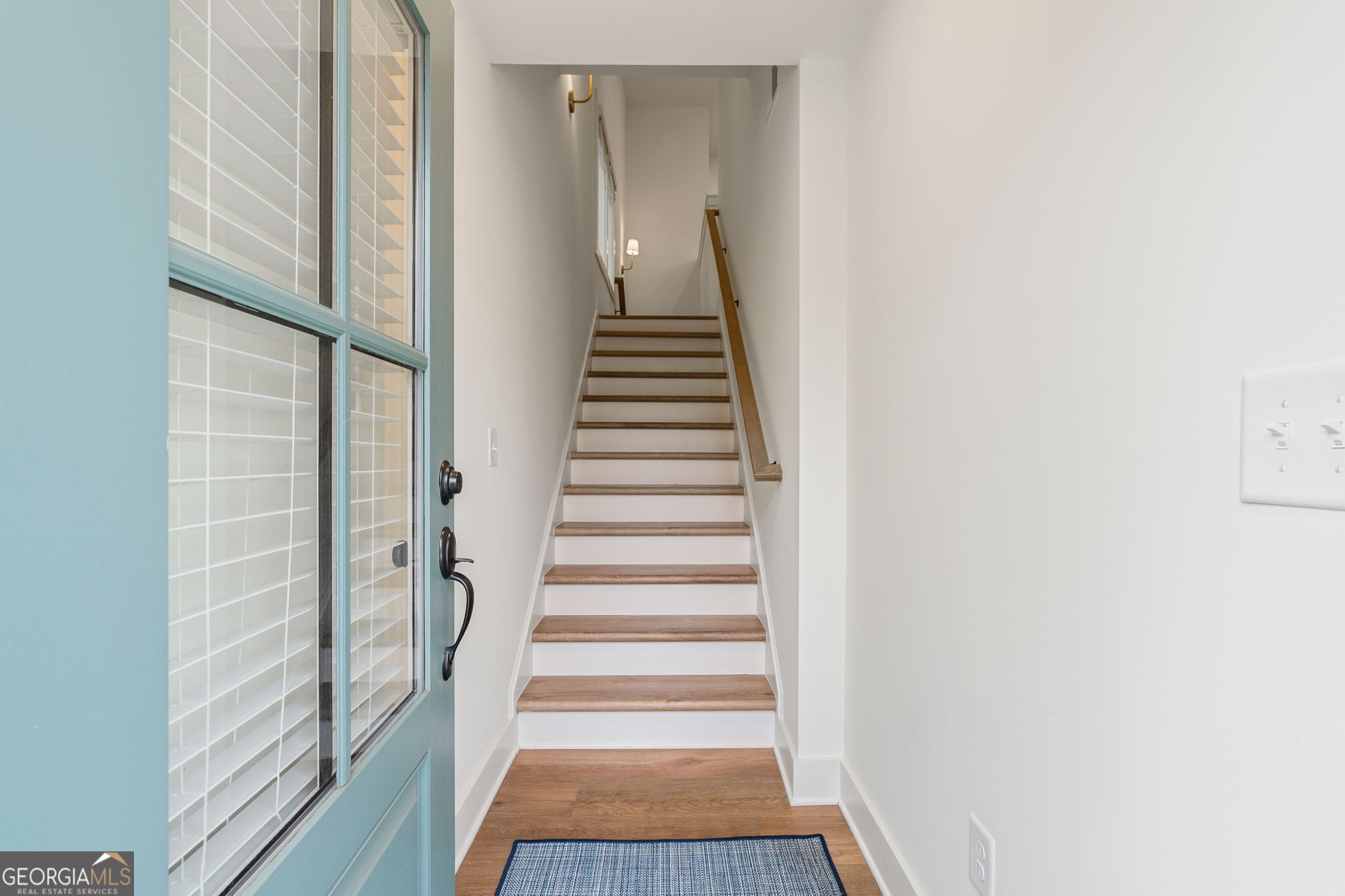 102 Pinecone Parkway Property Photo 2