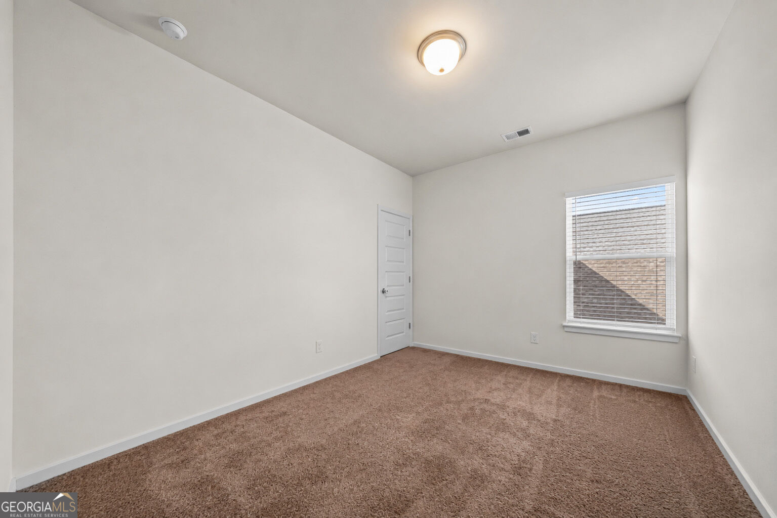 99 Royal Oak Drive Ne Property Photo 15