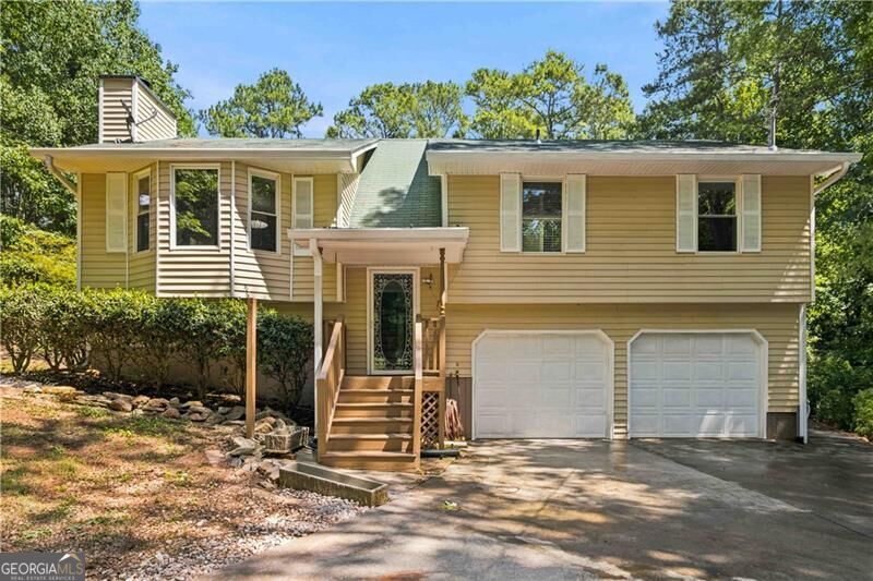 4086 Chapel Hill Road Property Photo 2