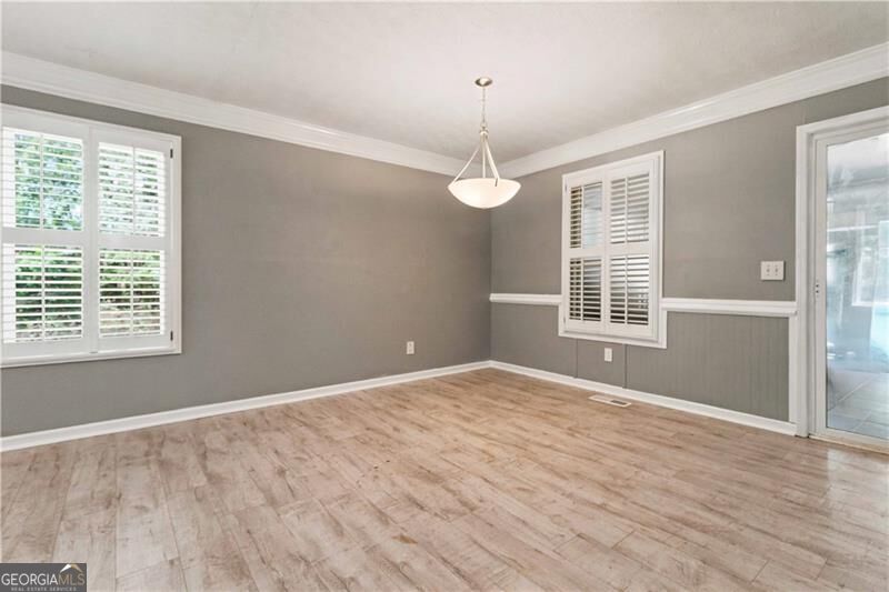 4086 Chapel Hill Road Property Photo 12