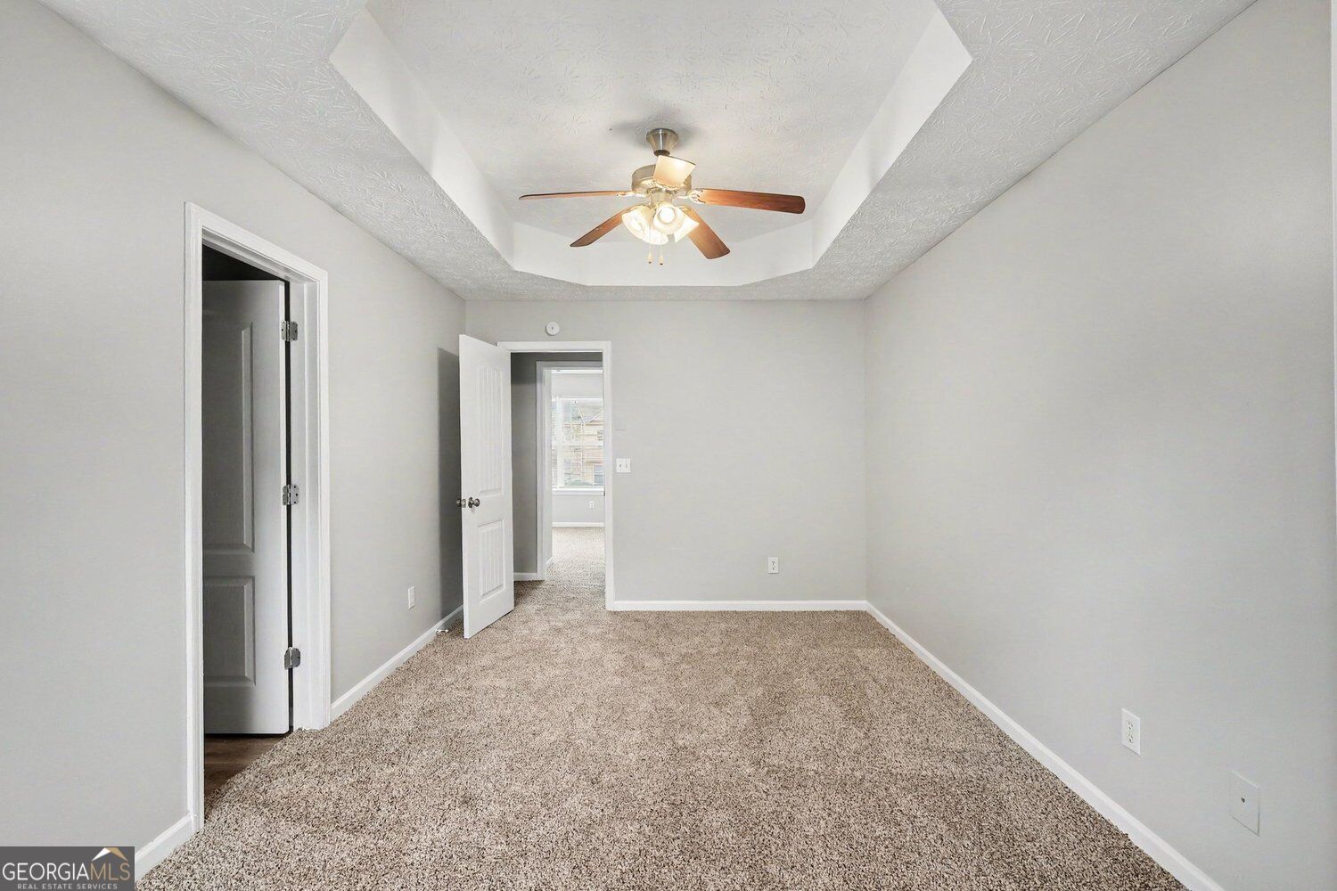 6404 Ellenwood Drive Property Photo 7