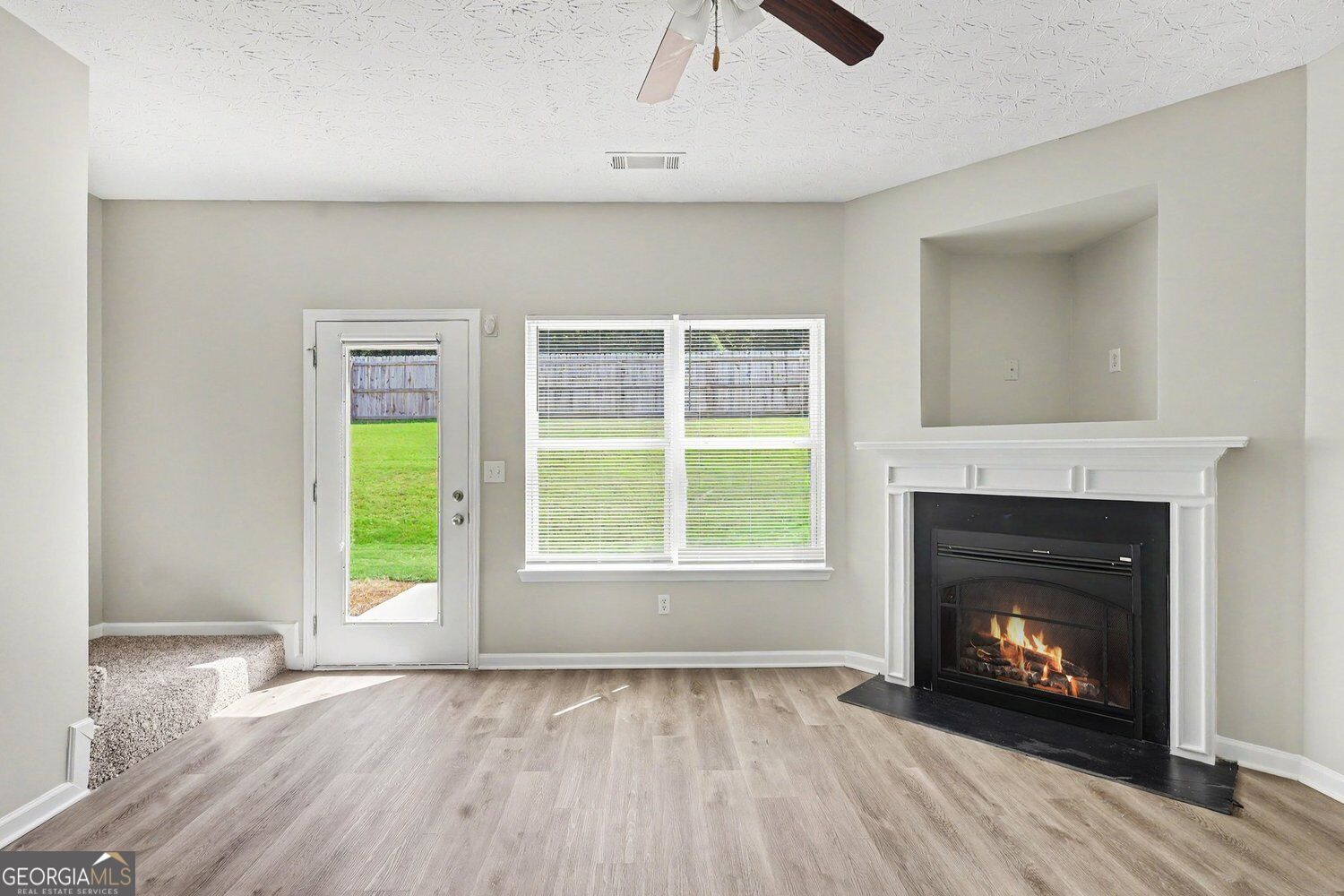 6404 Ellenwood Drive Property Photo 8