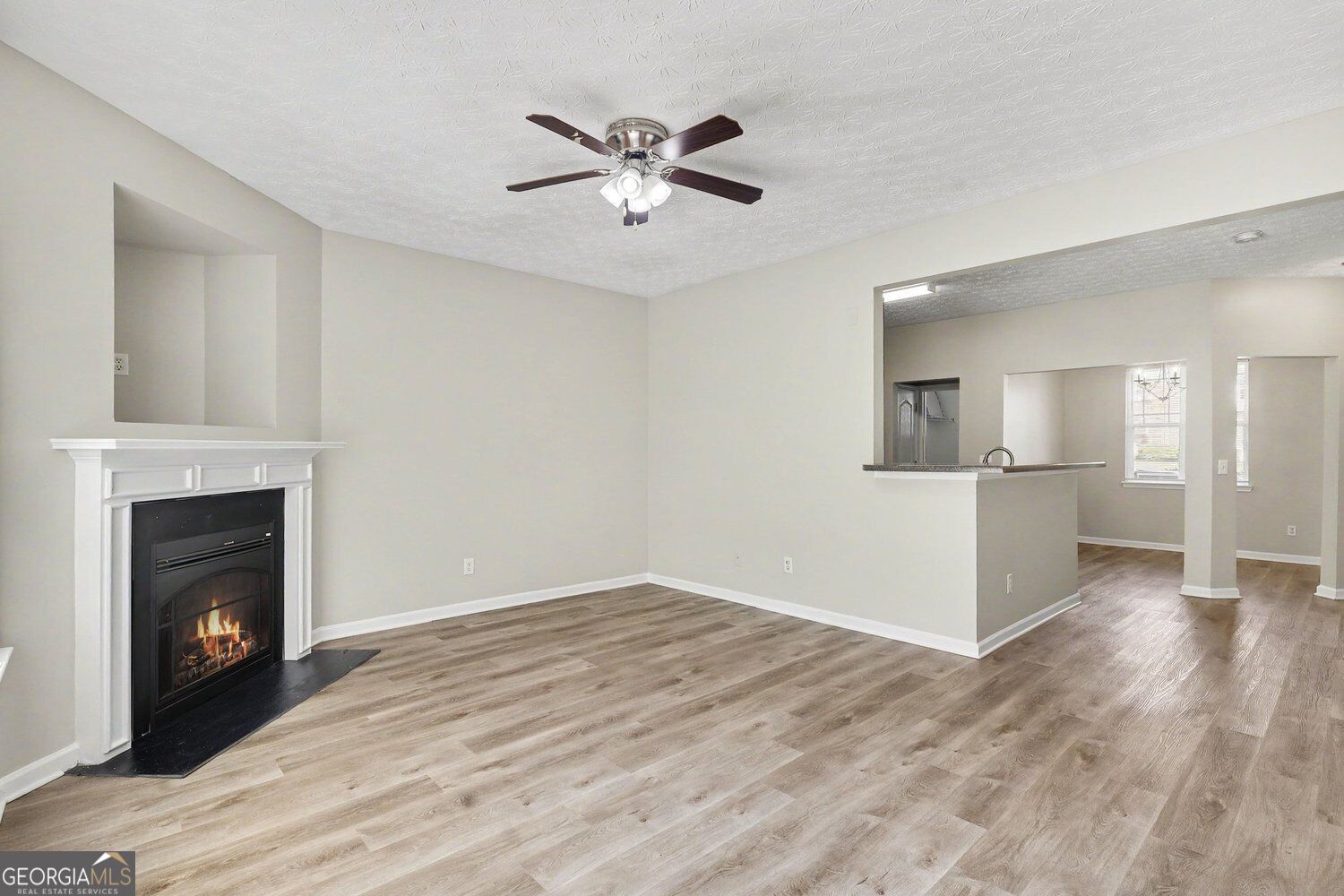 6404 Ellenwood Drive Property Photo 11
