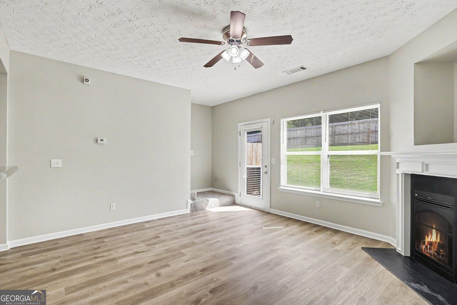 6404 Ellenwood Drive Property Photo 12