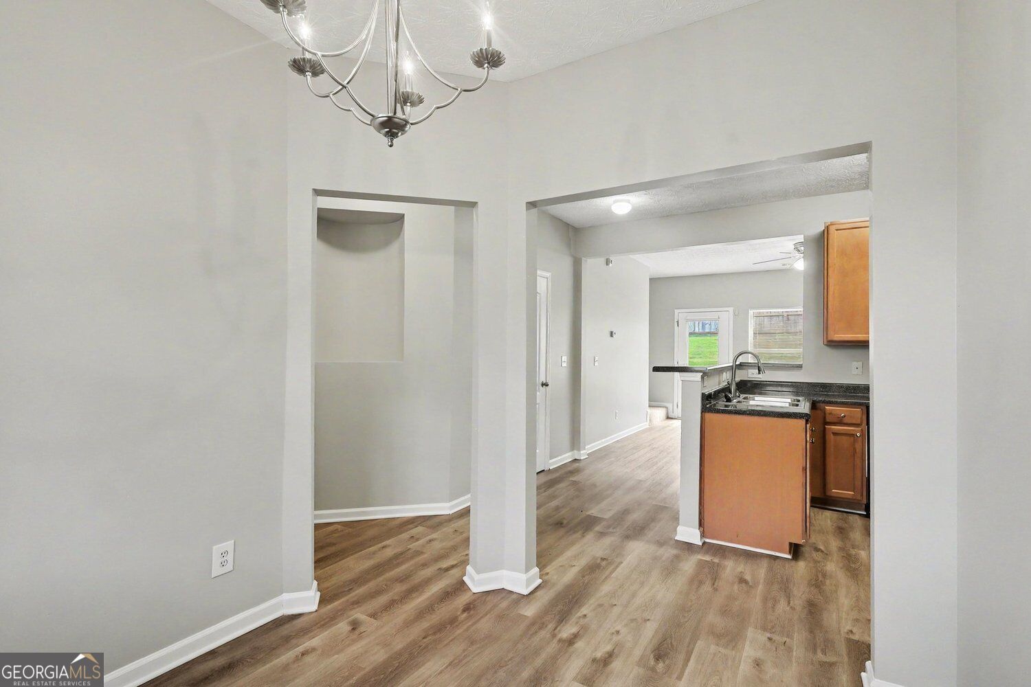 6404 Ellenwood Drive Property Photo 18