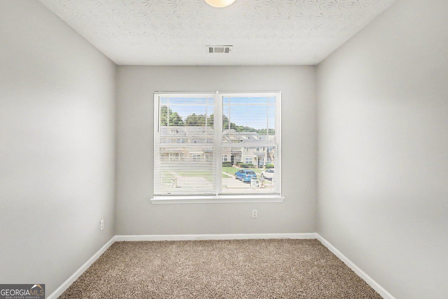 6404 Ellenwood Drive Property Photo 23