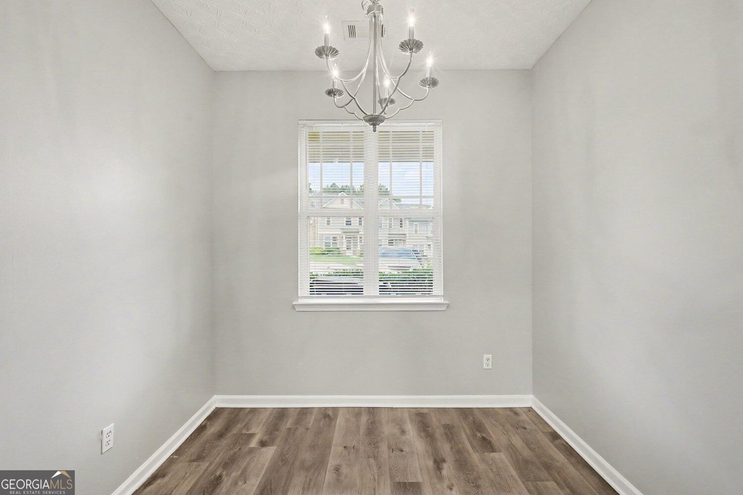 6404 Ellenwood Drive Property Photo 26