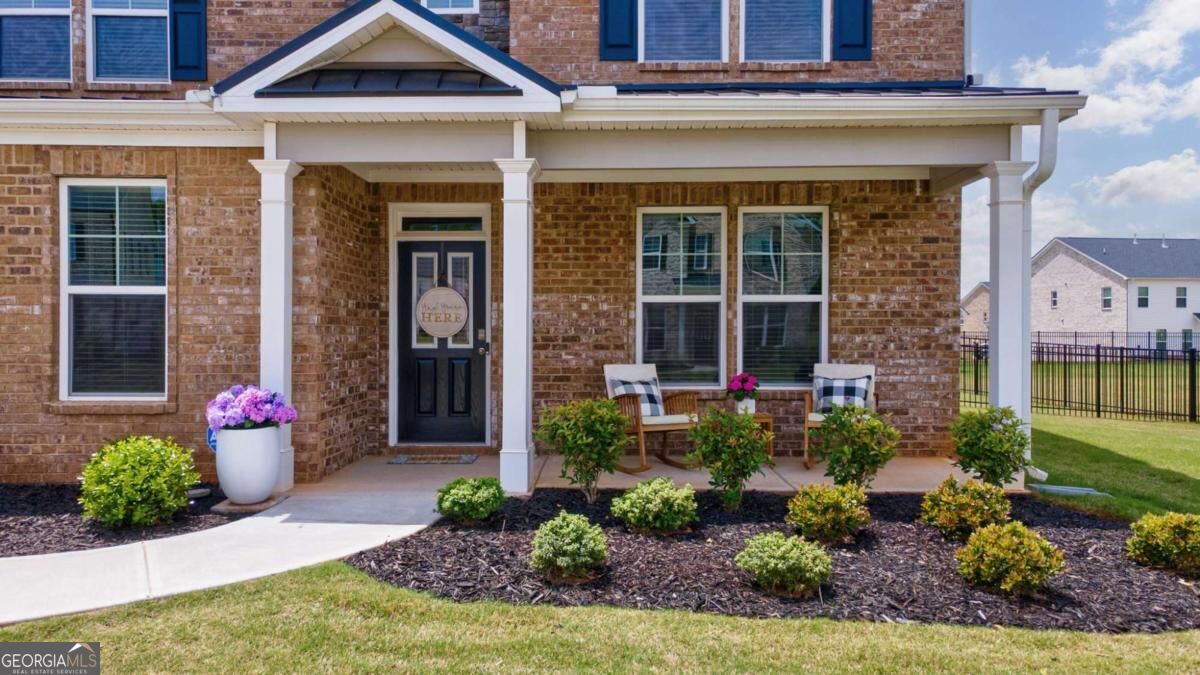 2062 Brookside Circle Property Photo 4