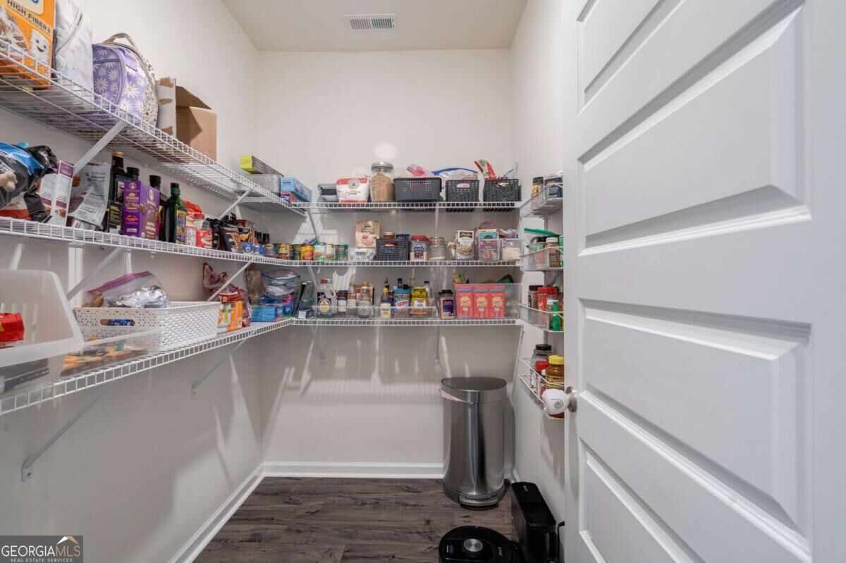 2062 Brookside Circle Property Photo 18