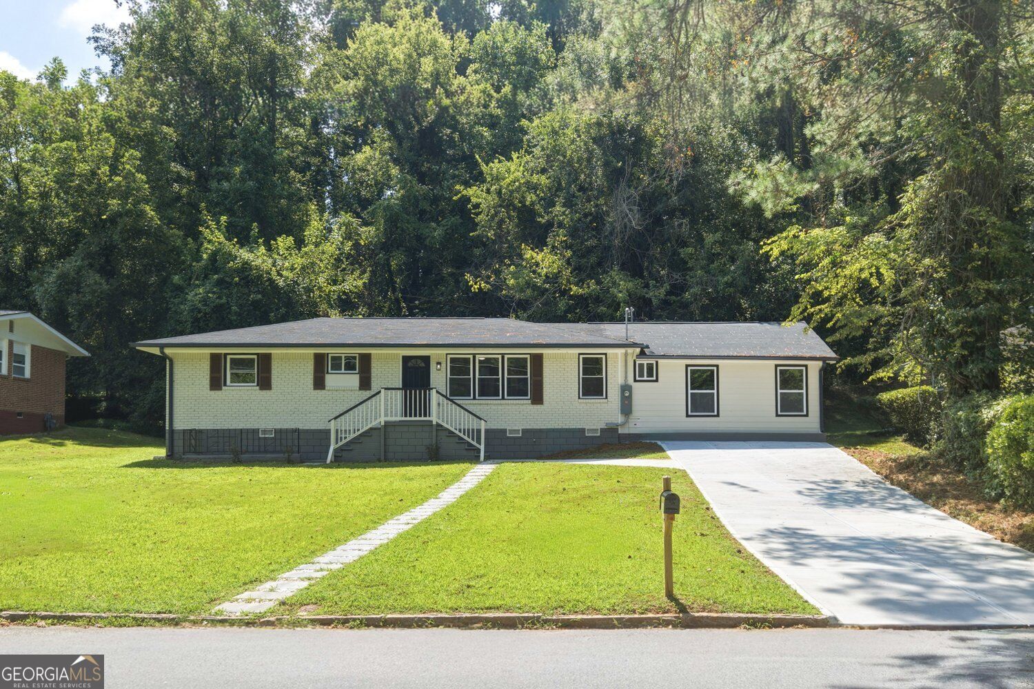 126 Meadow Park Lane Sw Property Photo 1