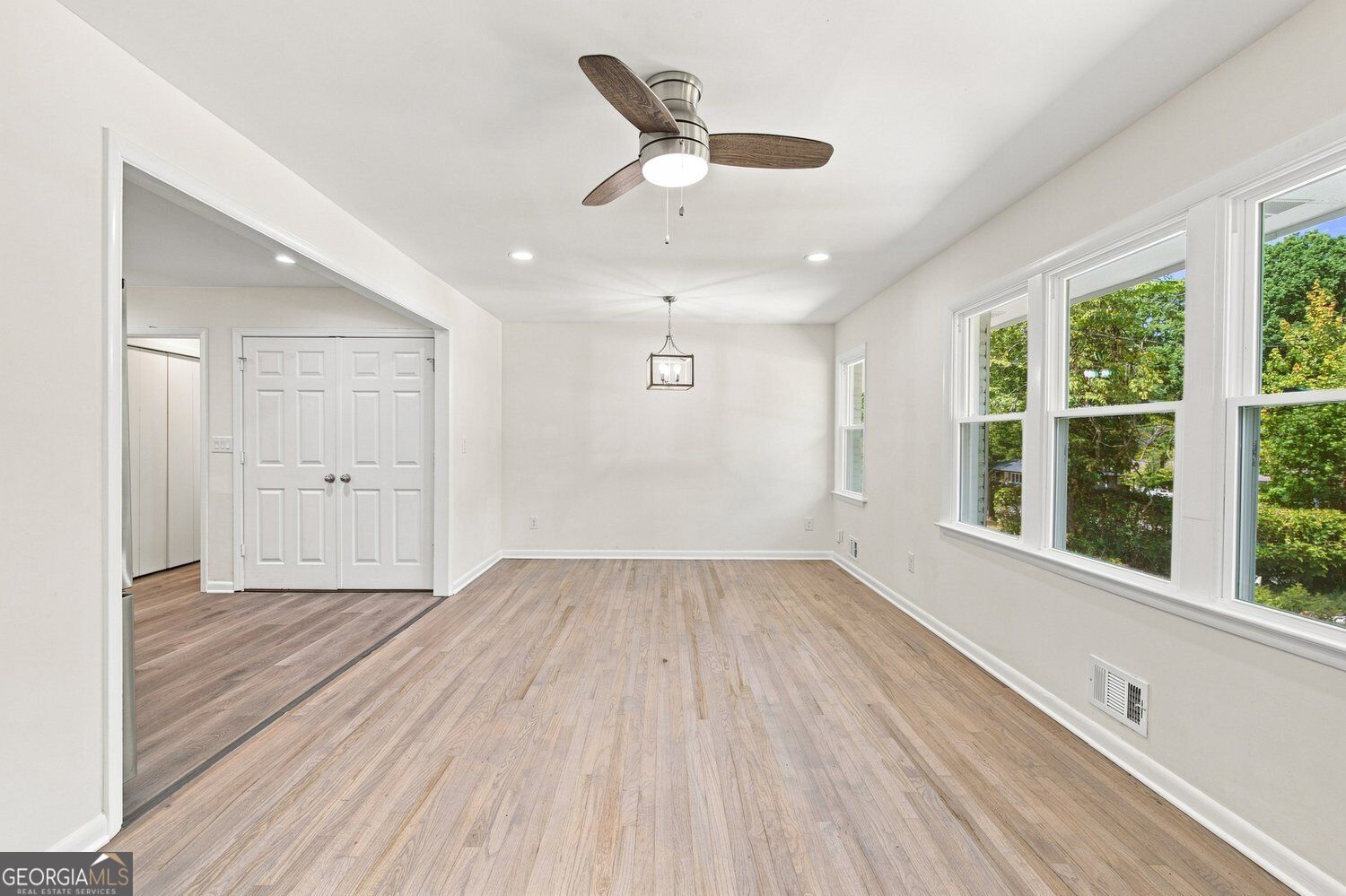 126 Meadow Park Lane Sw Property Photo 5
