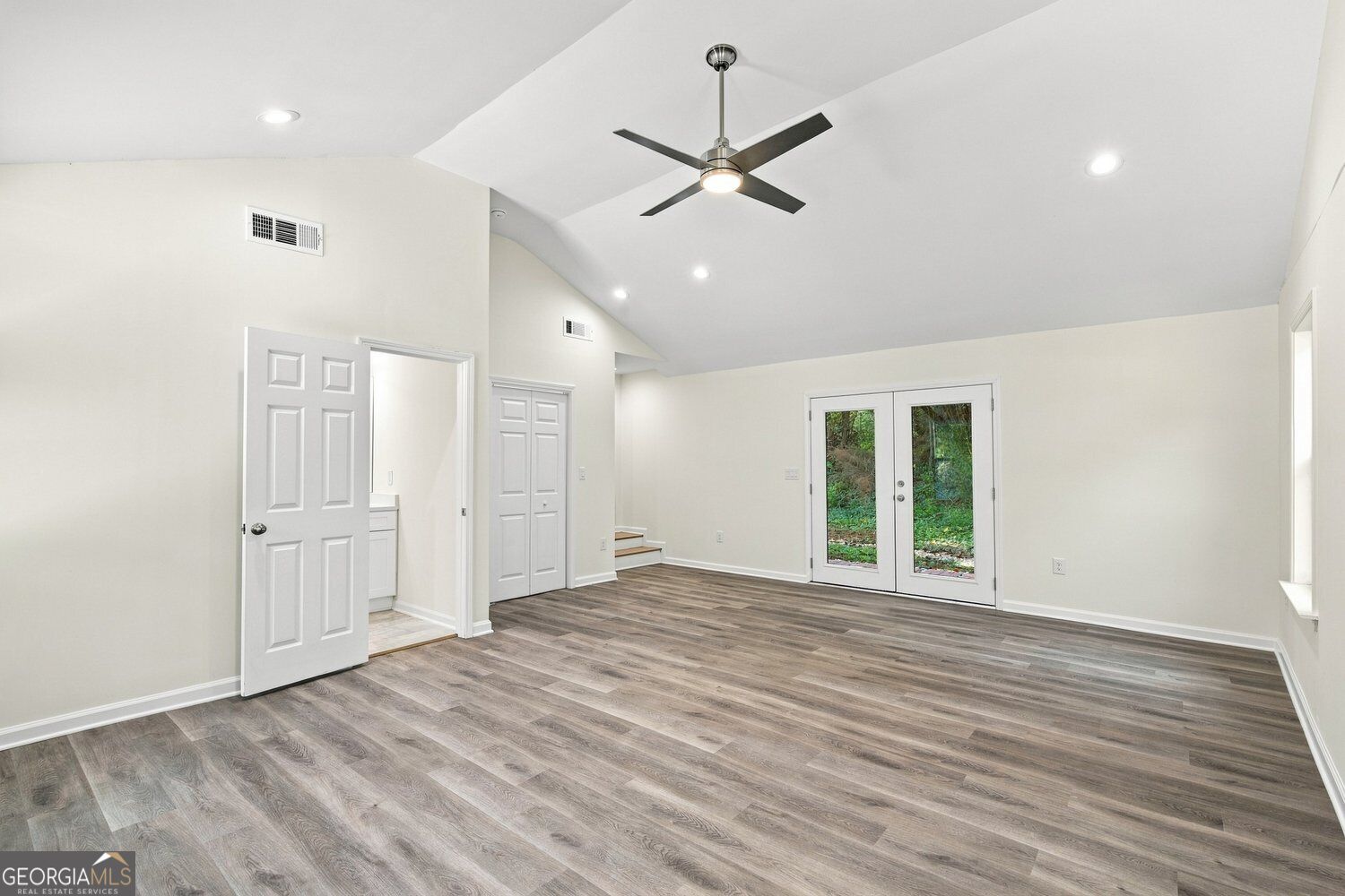 126 Meadow Park Lane Sw Property Photo 9