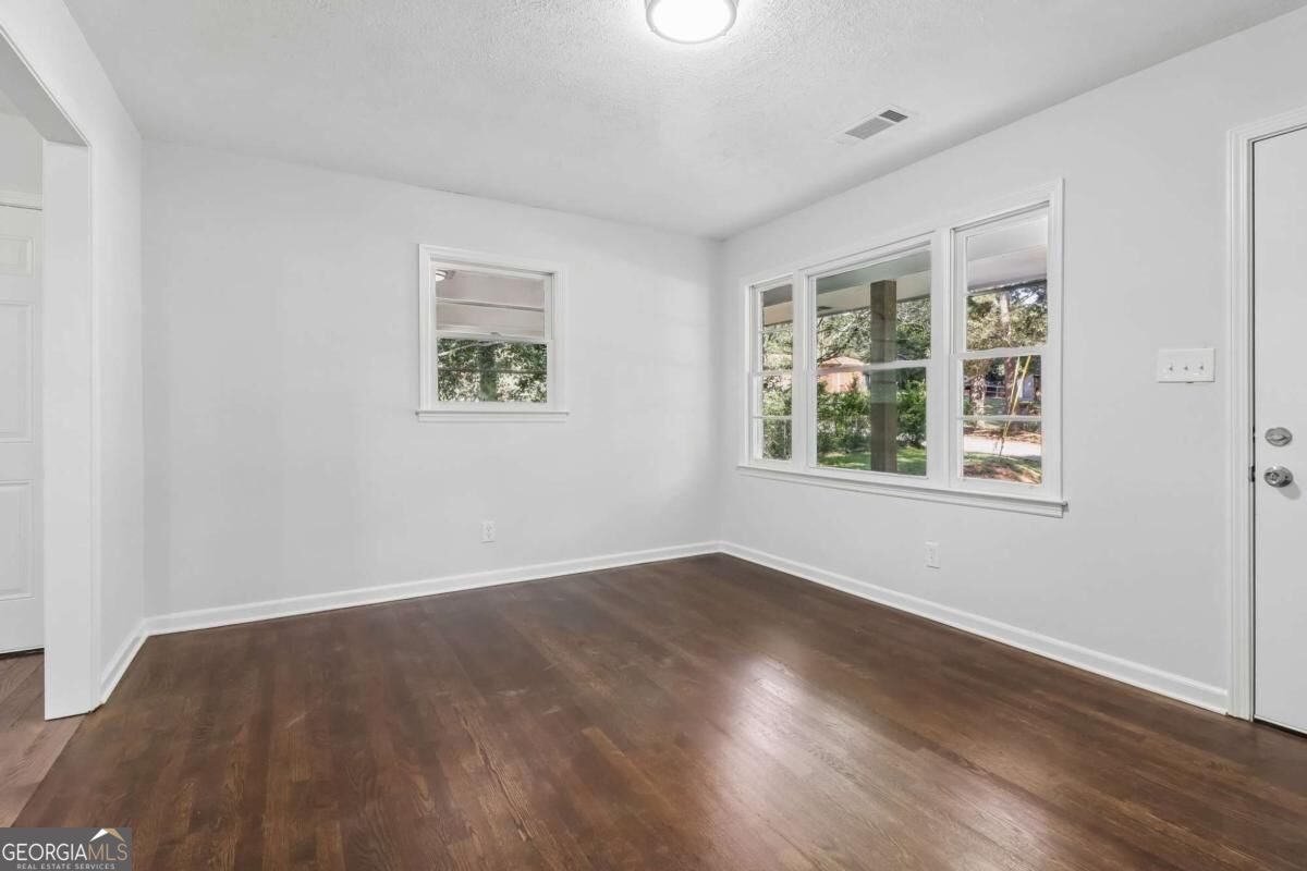 1723 Louise Lane Property Photo 12