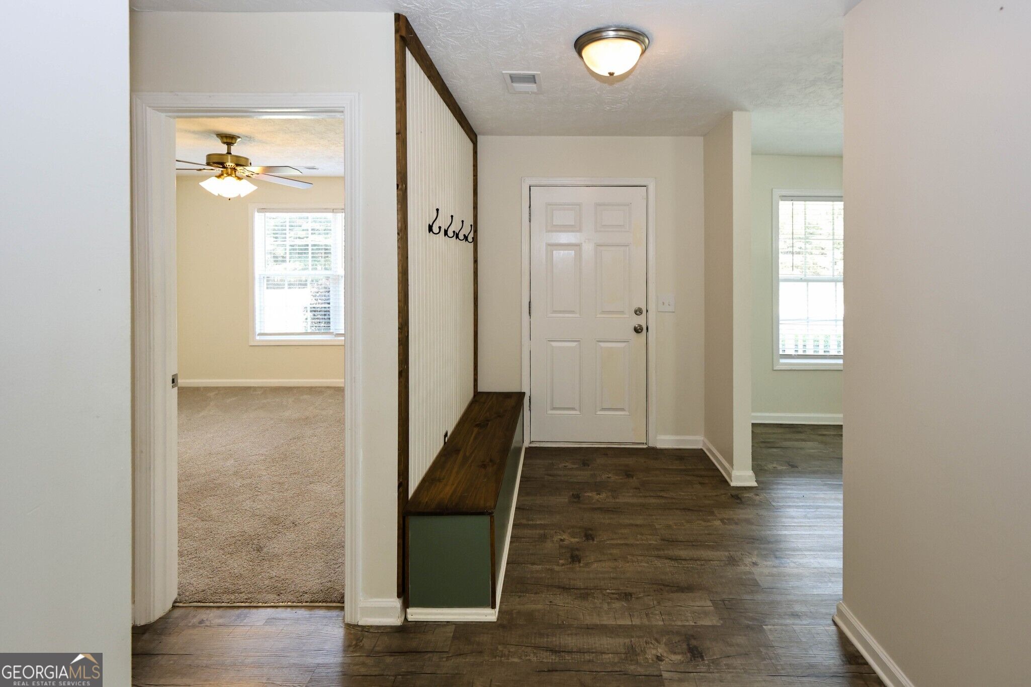 1201 Oakland Drive Property Photo 3