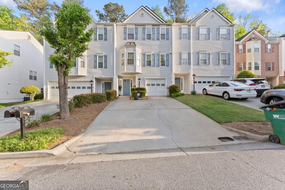 200 Abbotts Mill Drive Property Photo 4