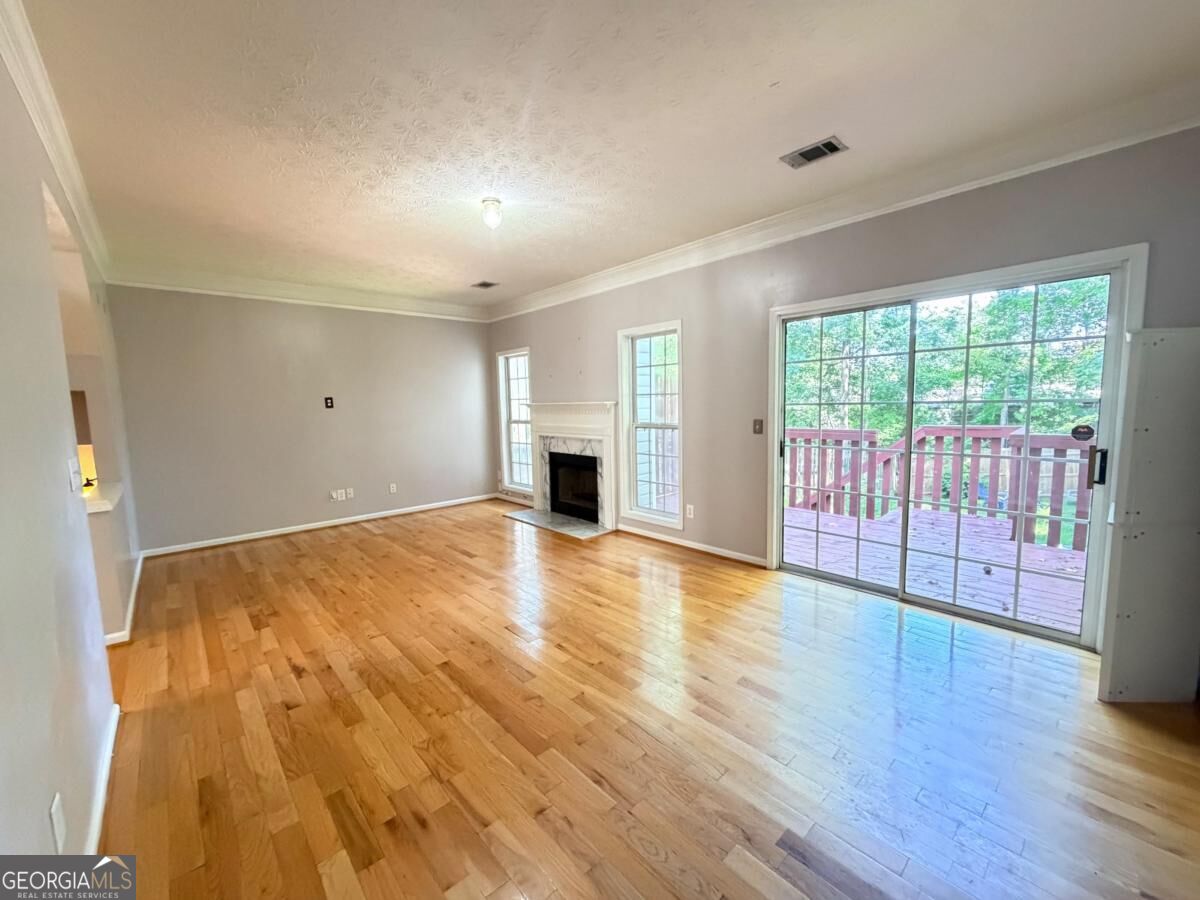 200 Abbotts Mill Drive Property Photo 8